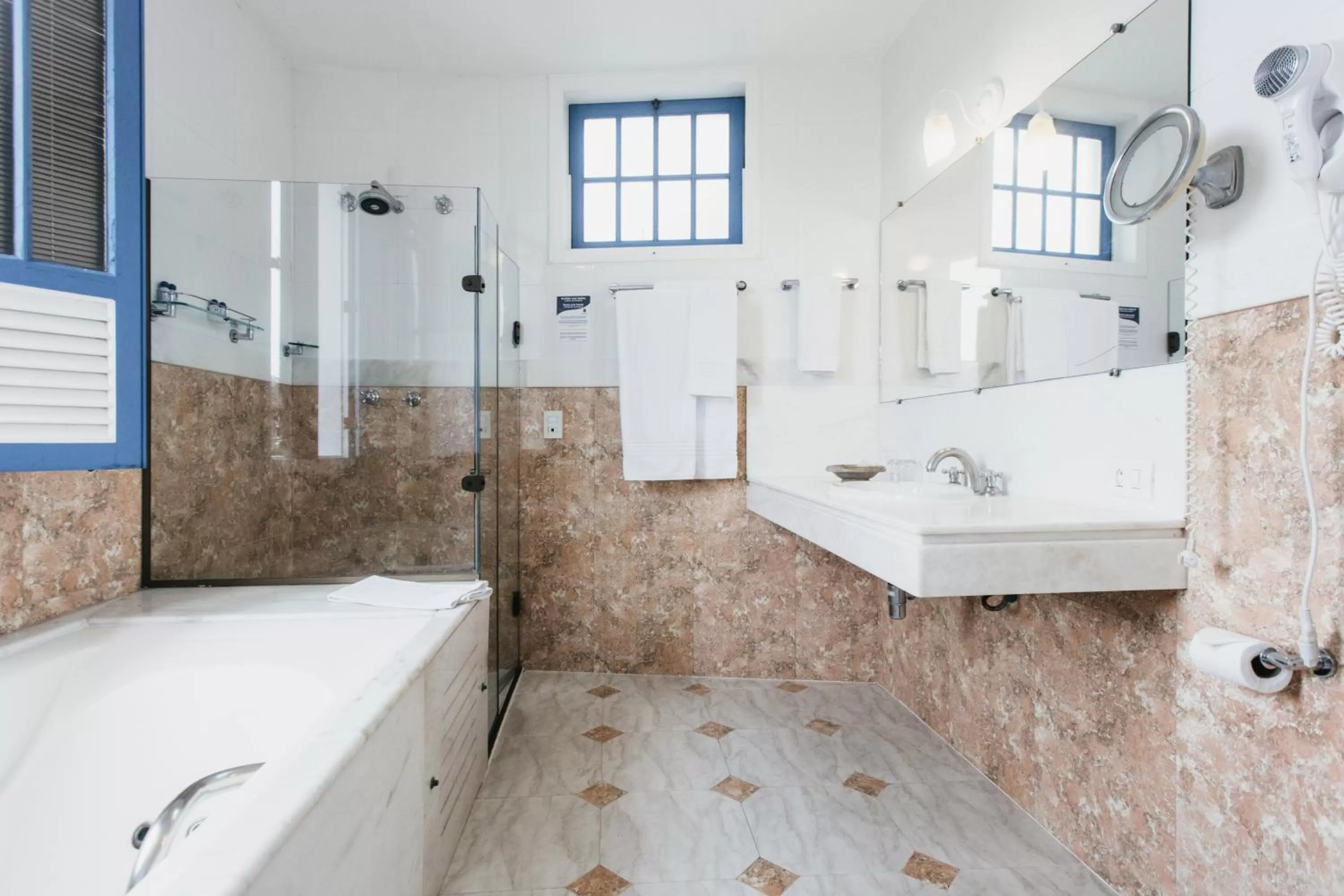Bathroom in Hotel Pousada Minas Gerais
