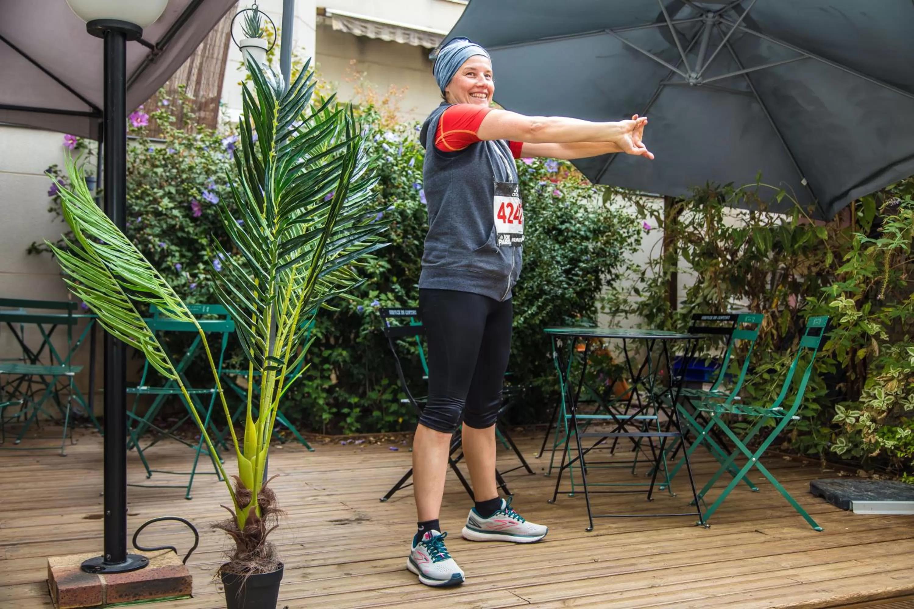 People in HOTEL DE PARIS MONTPARNASSE