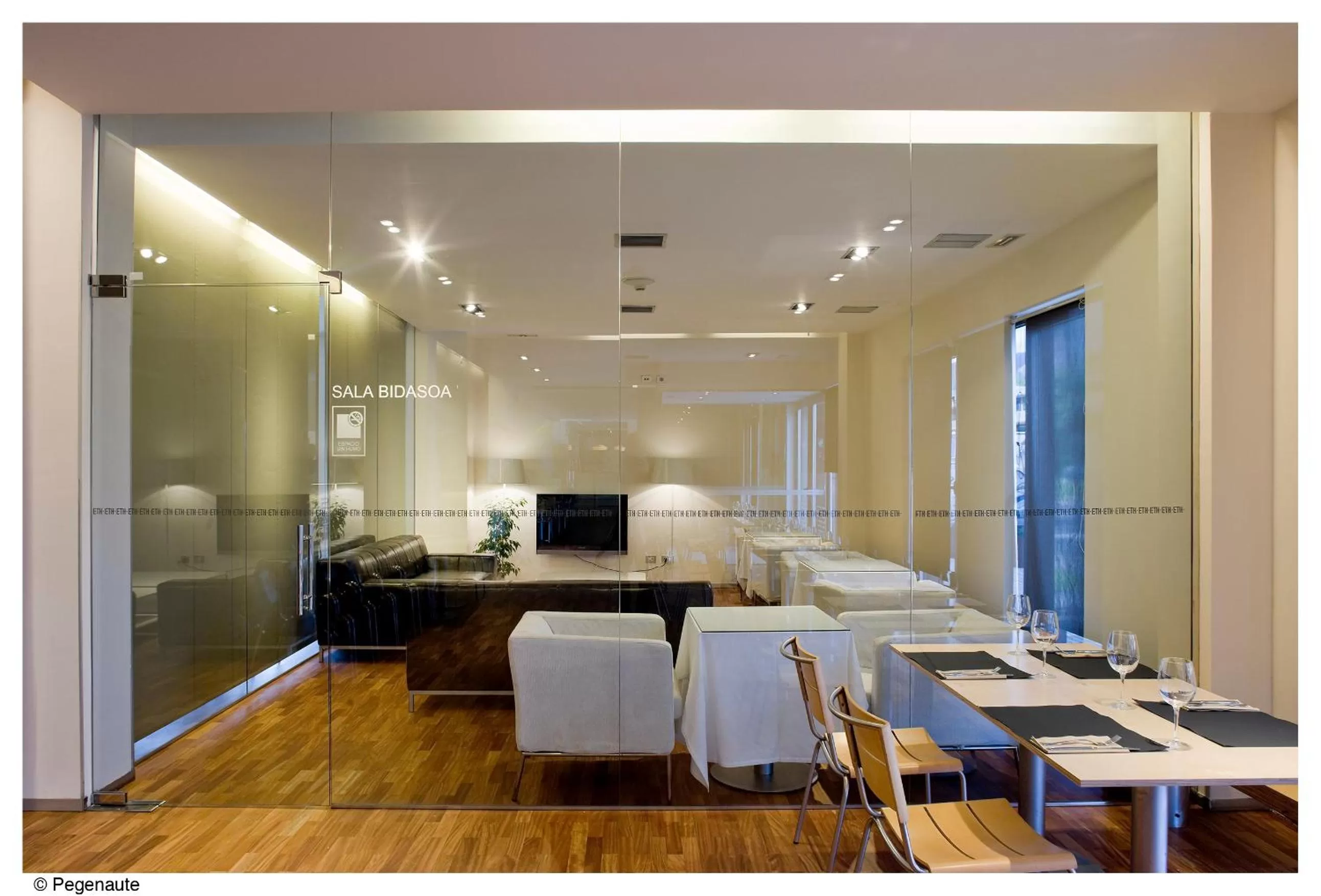 Restaurant/places to eat in ETH Irún