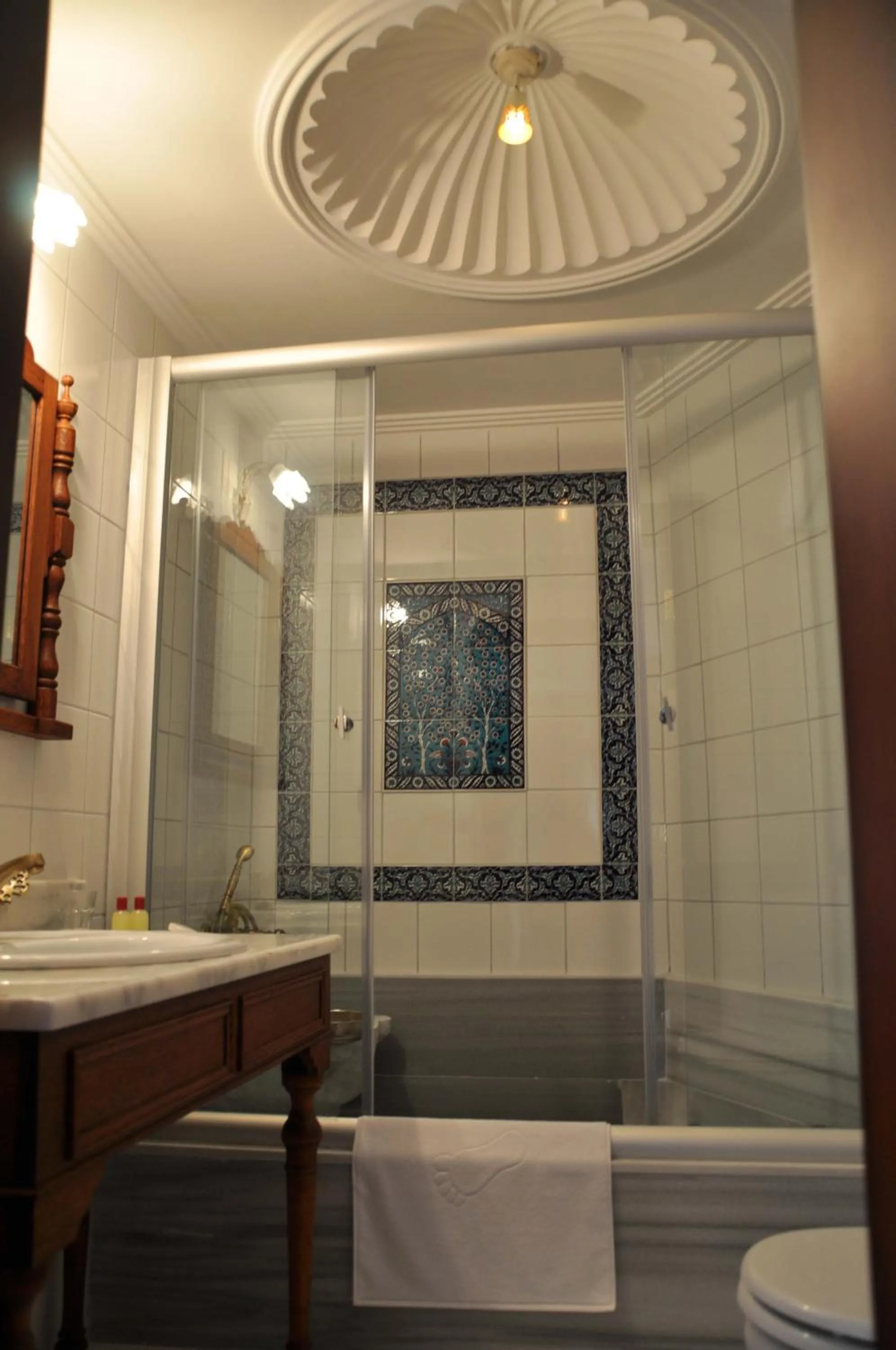 Aruna Boutique Hotel