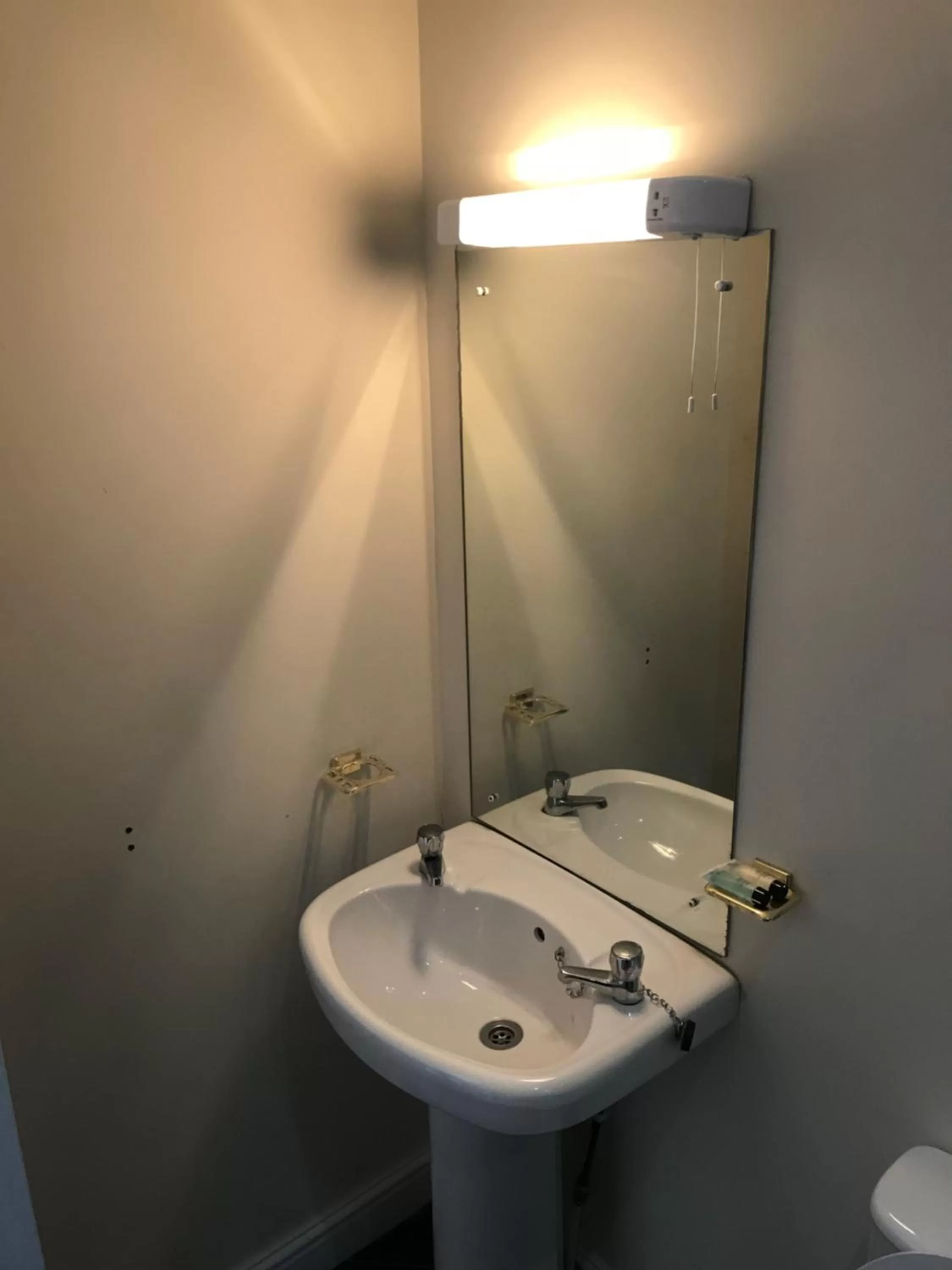 The New Alexandra Hotel