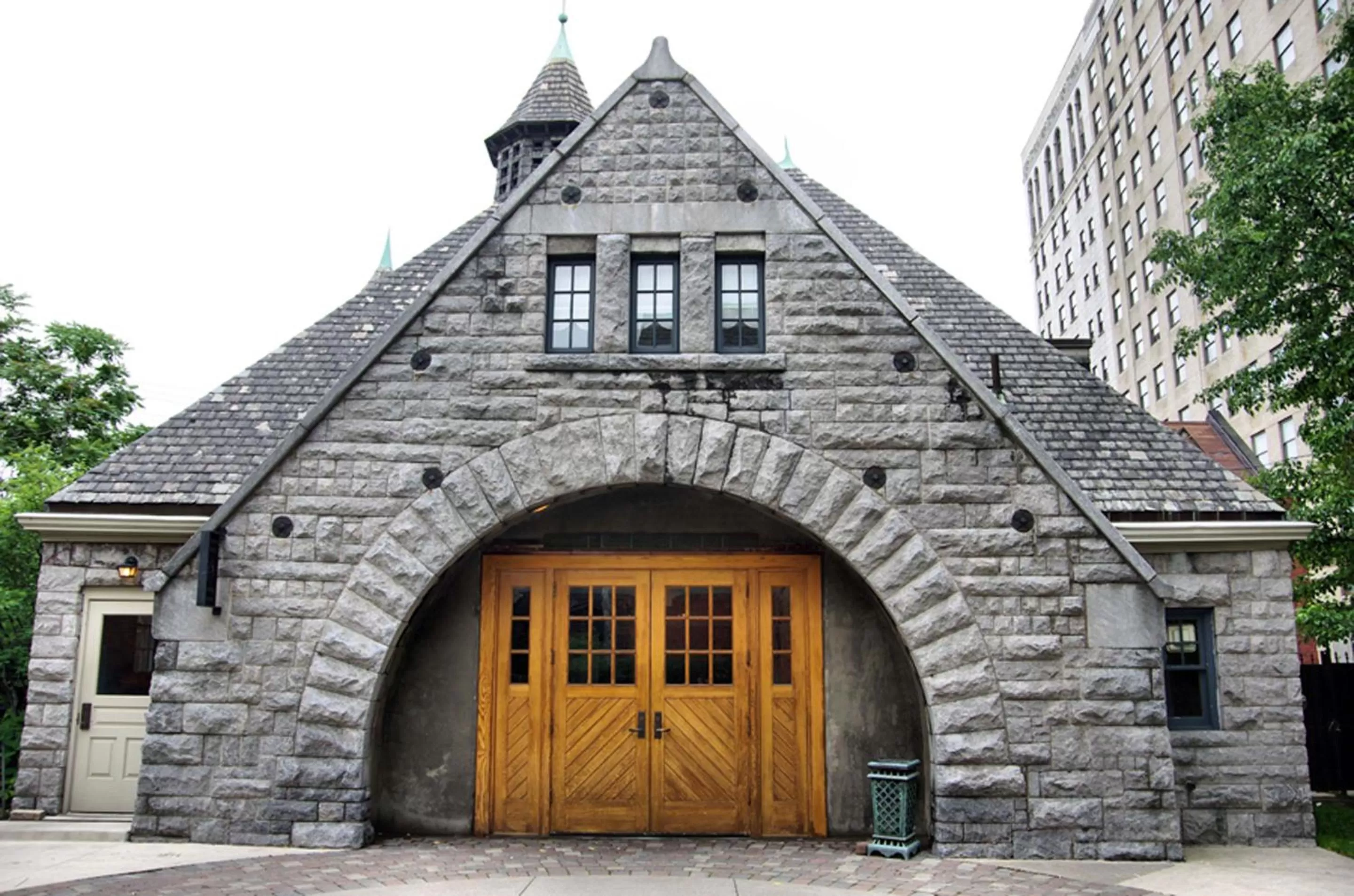 Property building in The Inn on Ferry Street