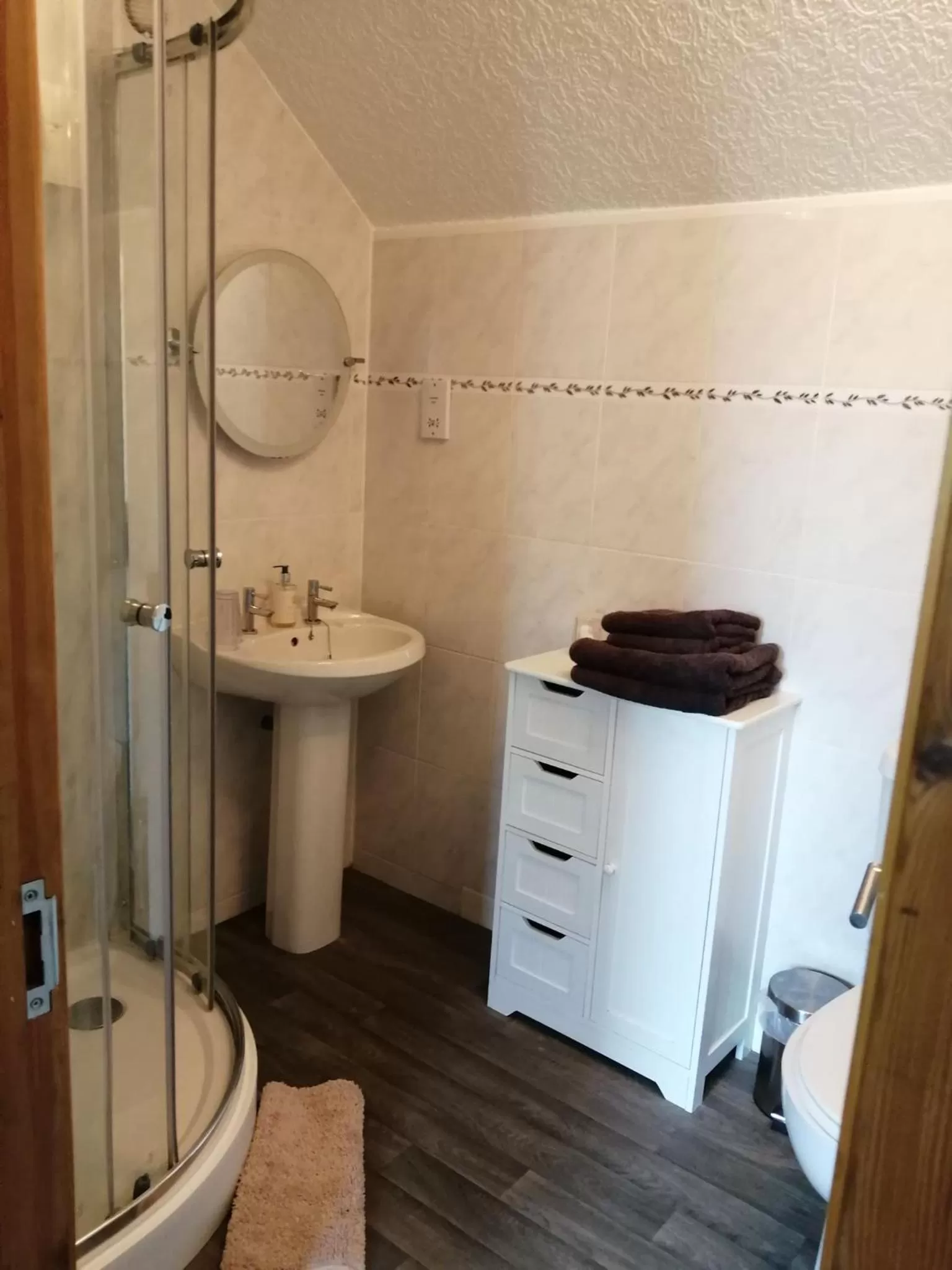 Bathroom in Don Muir Guesthouse