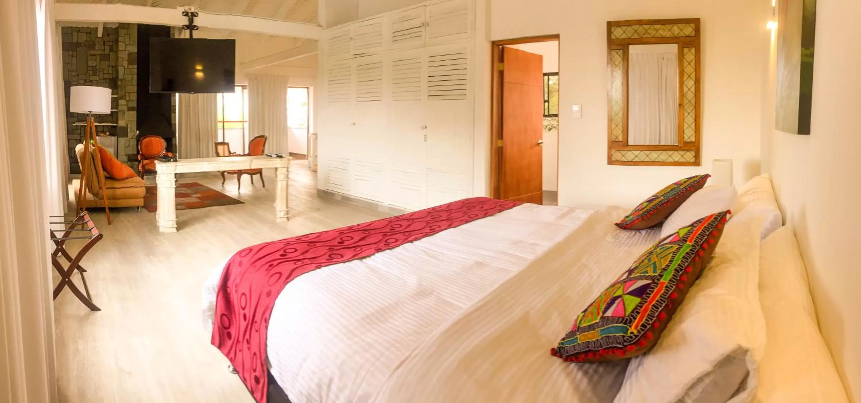 Photo of the whole room, Bed in Cotinga Hotel Spa