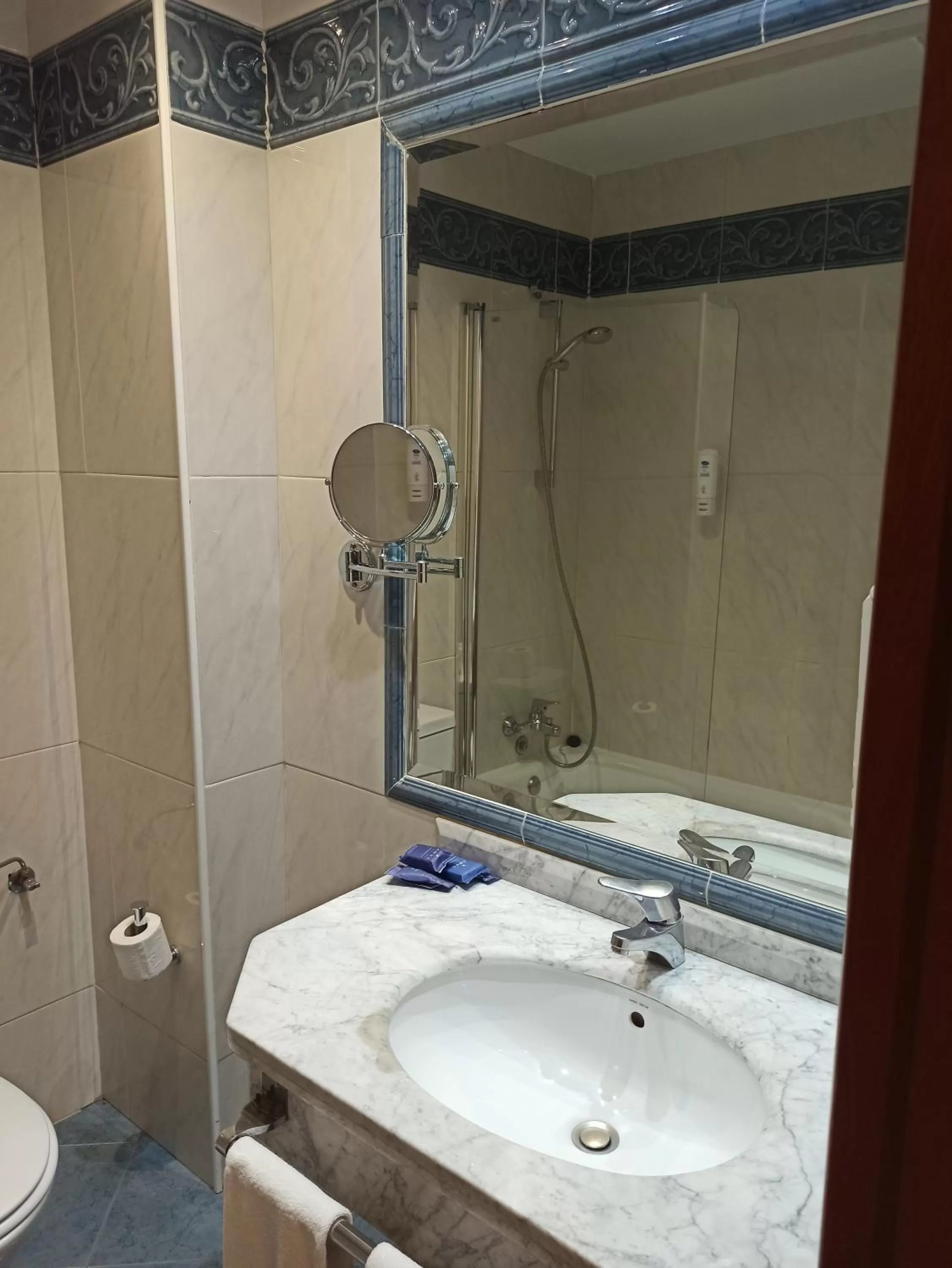 Bathroom in ARVA Spa París