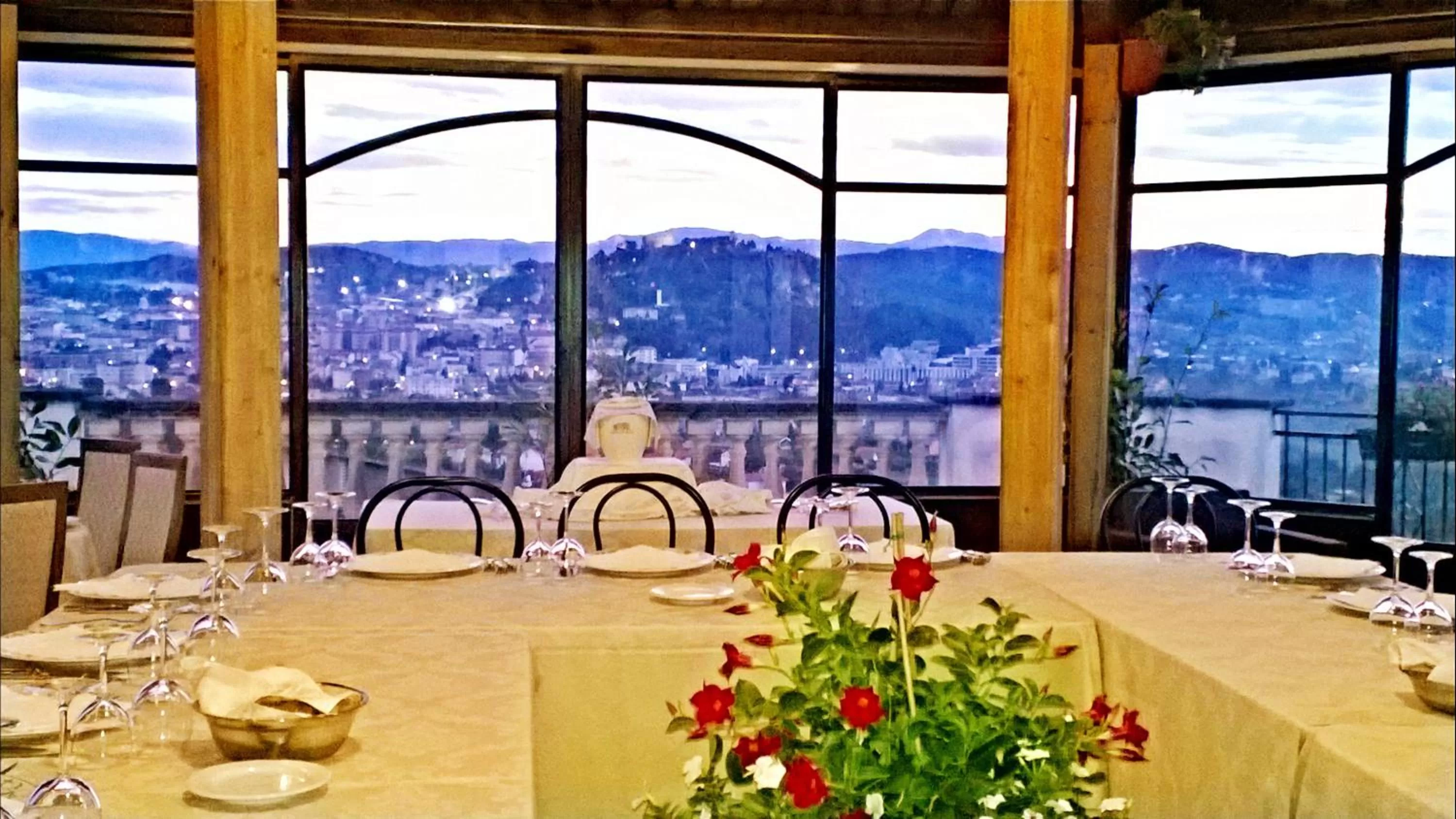 Restaurant/places to eat in Hotel Rinascimento