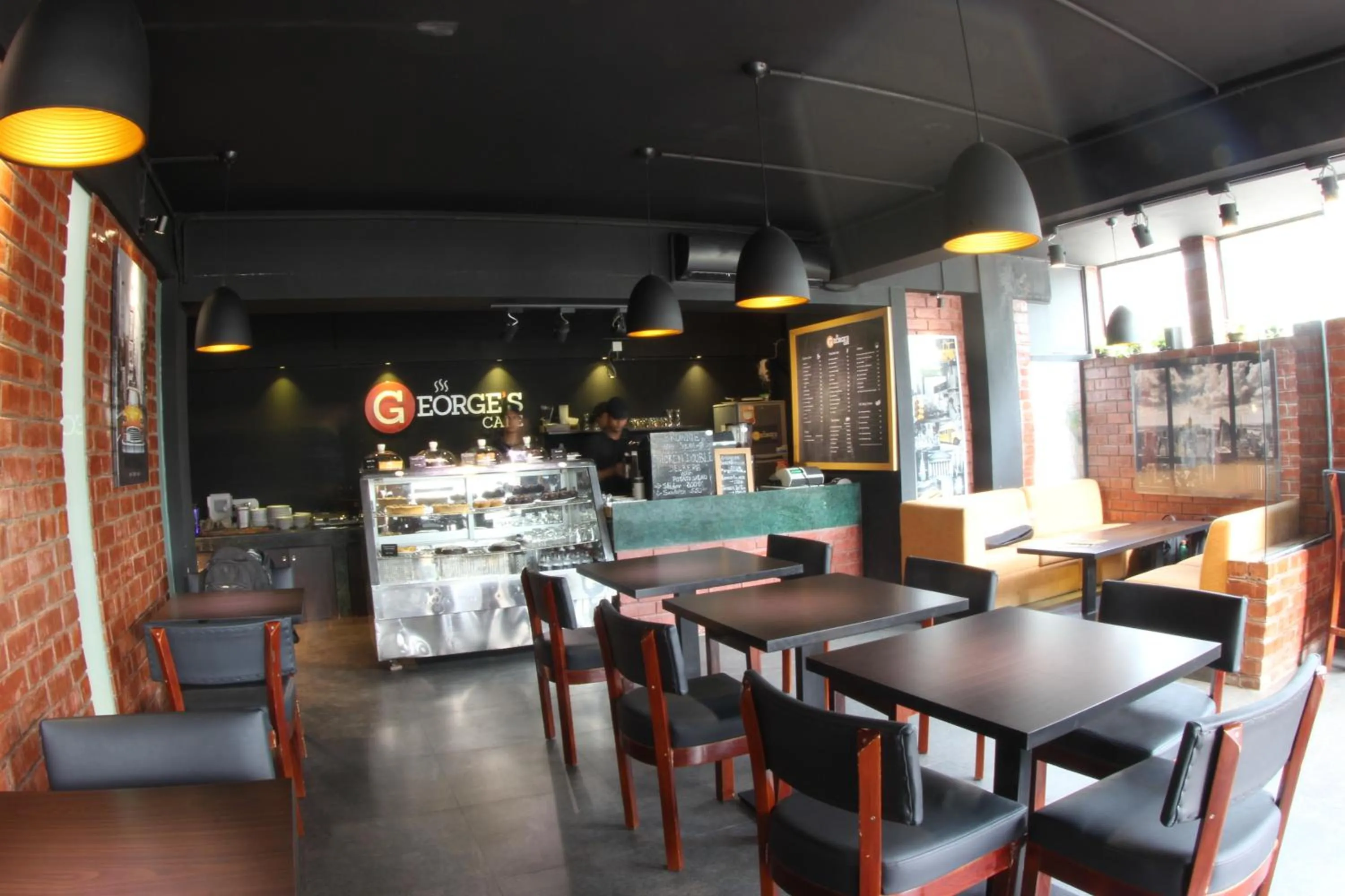 Restaurant/places to eat in Richmond Hotel & Suites