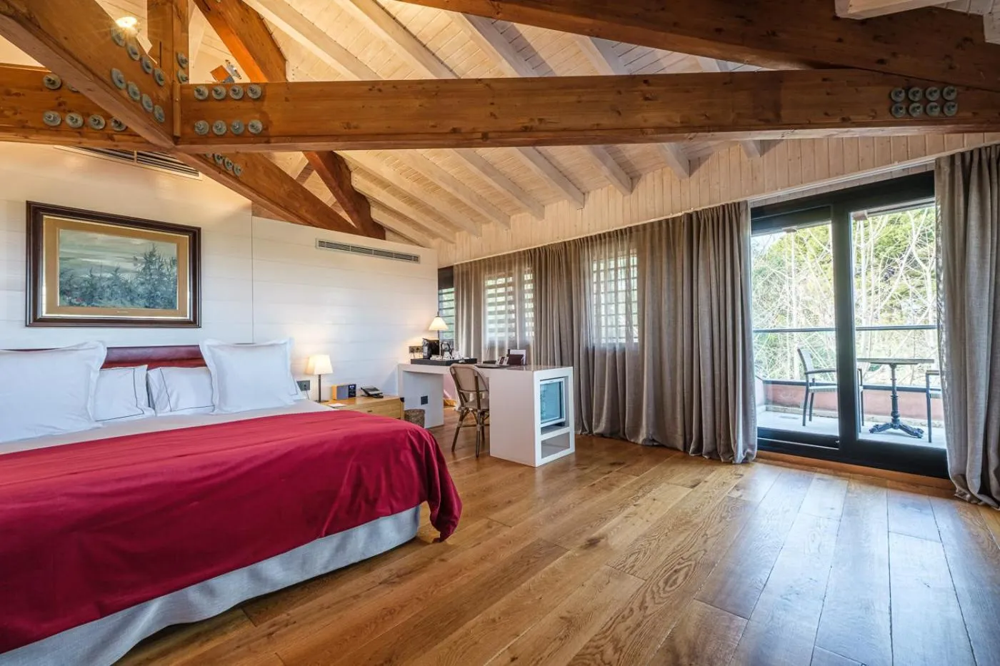 Bed in Hotel Mas La Boella