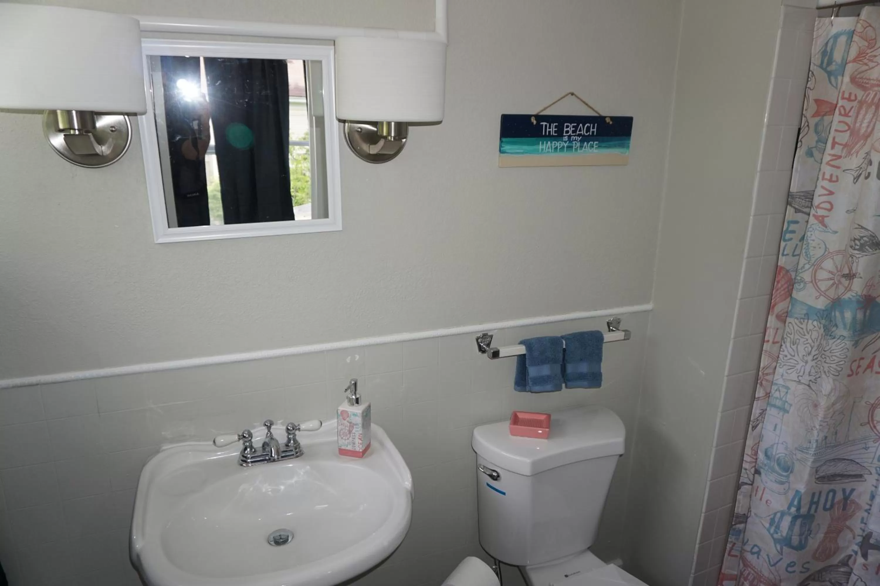 Bathroom in Charlevoix House - The Northside
