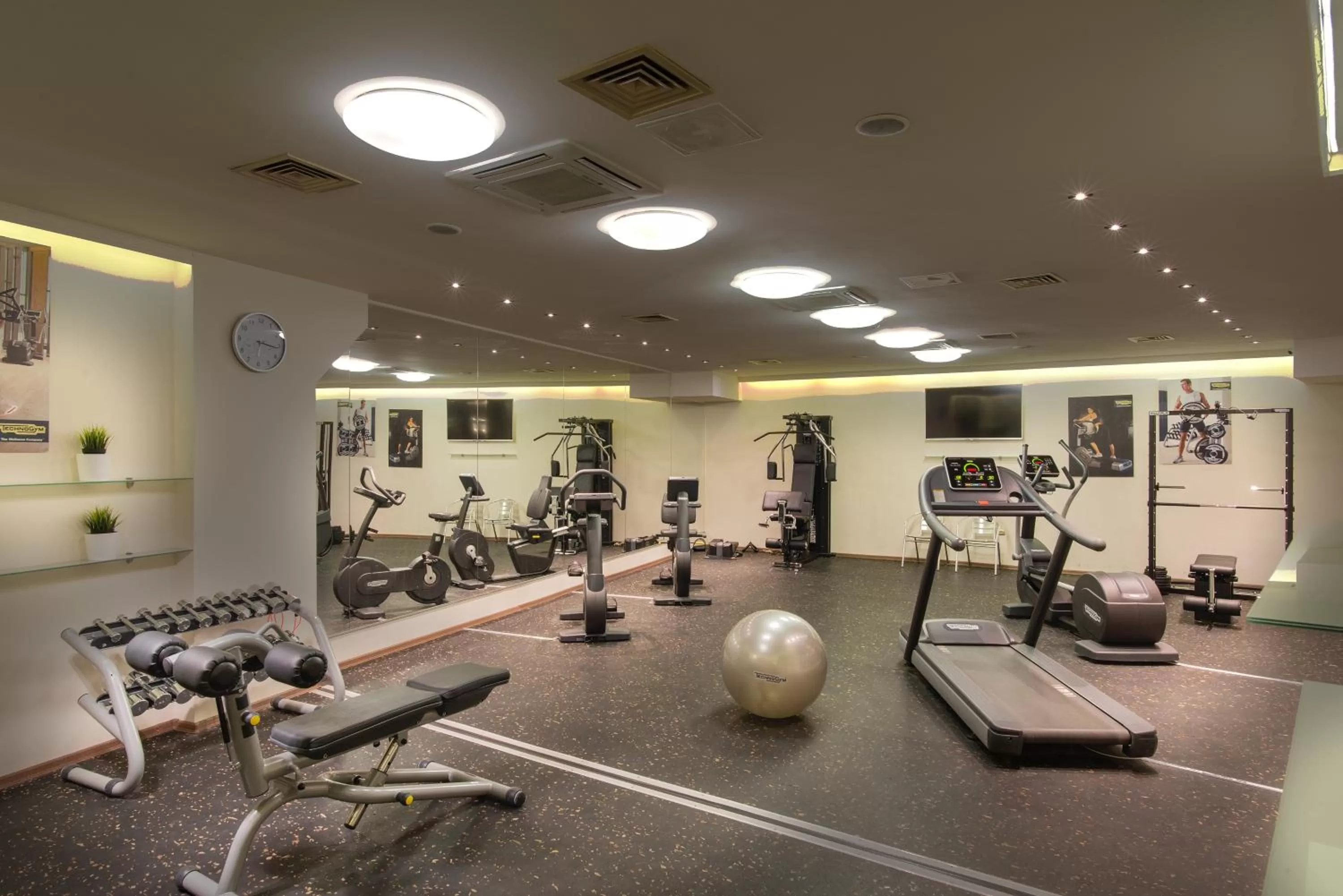 Fitness centre/facilities in Rosslyn Dimyat Hotel Varna