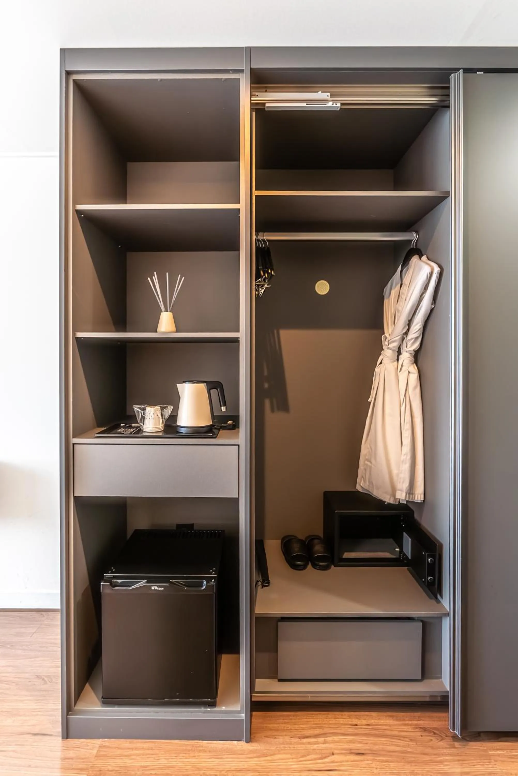 safe in Hotel The Grang Jungmun