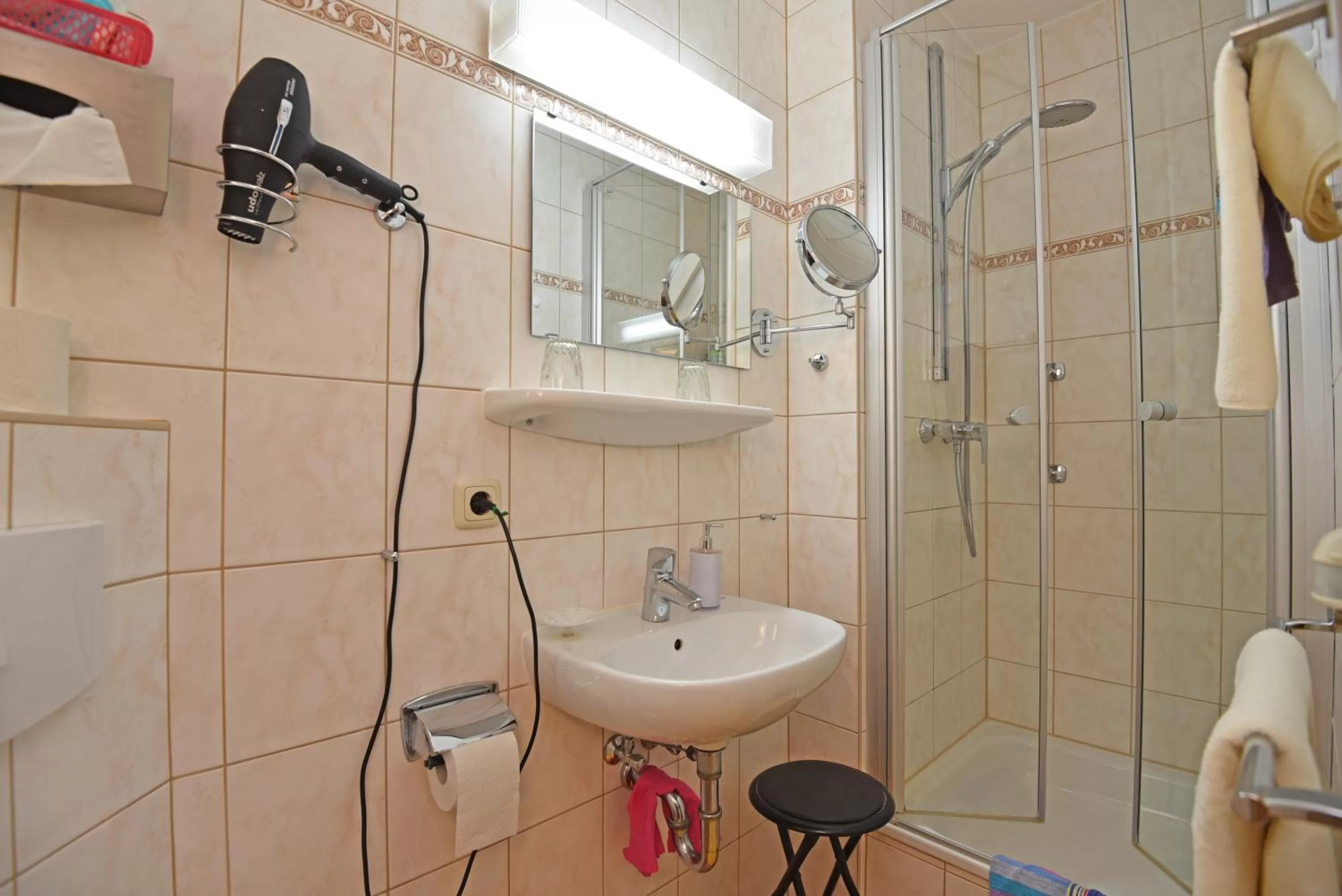 Bathroom in Hotel Haus Orchideental Jena