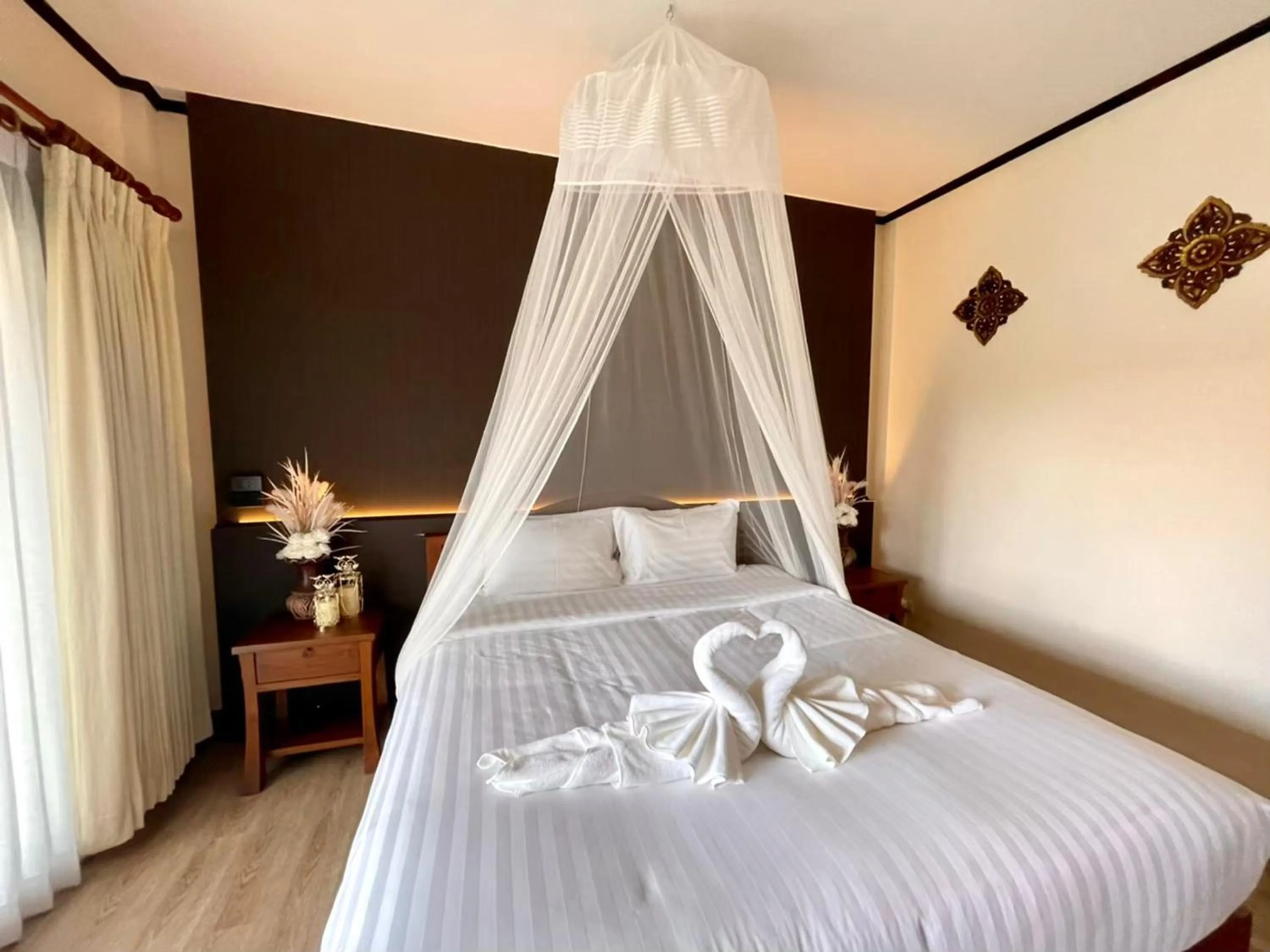 Bed in Na Mantra Resort