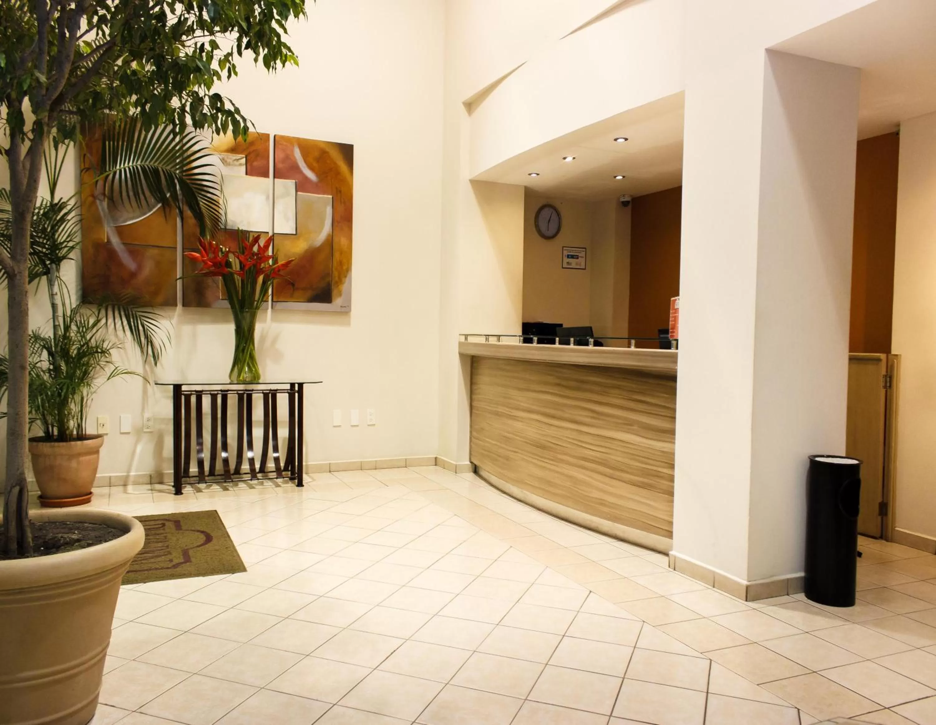 Lobby or reception in Plaza Inn Express