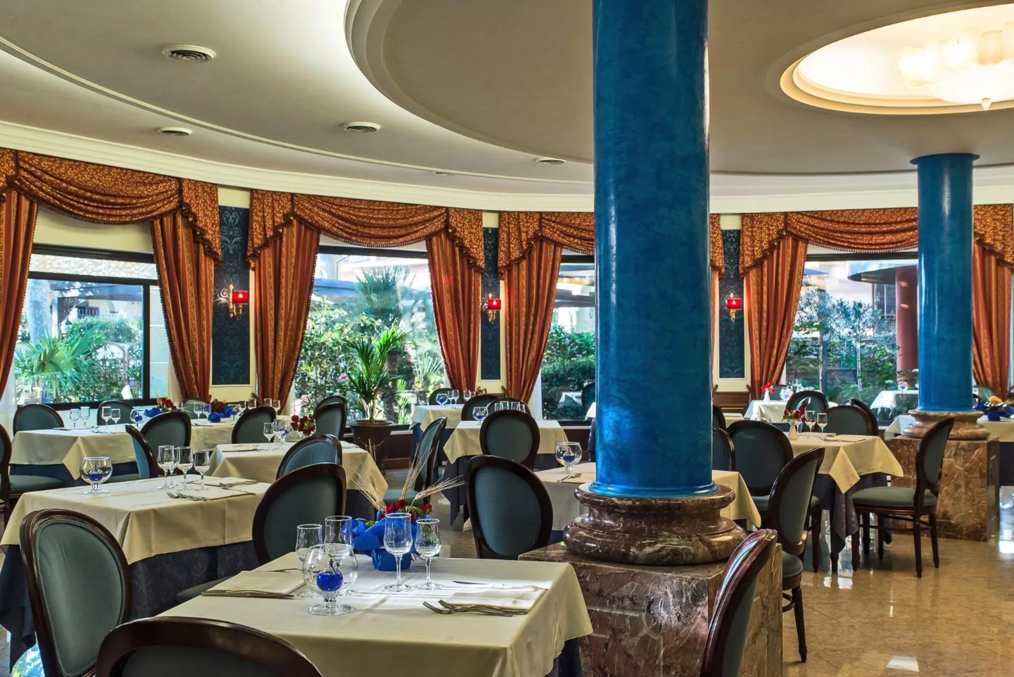 Restaurant/places to eat in Hotel Columbus sul Lago