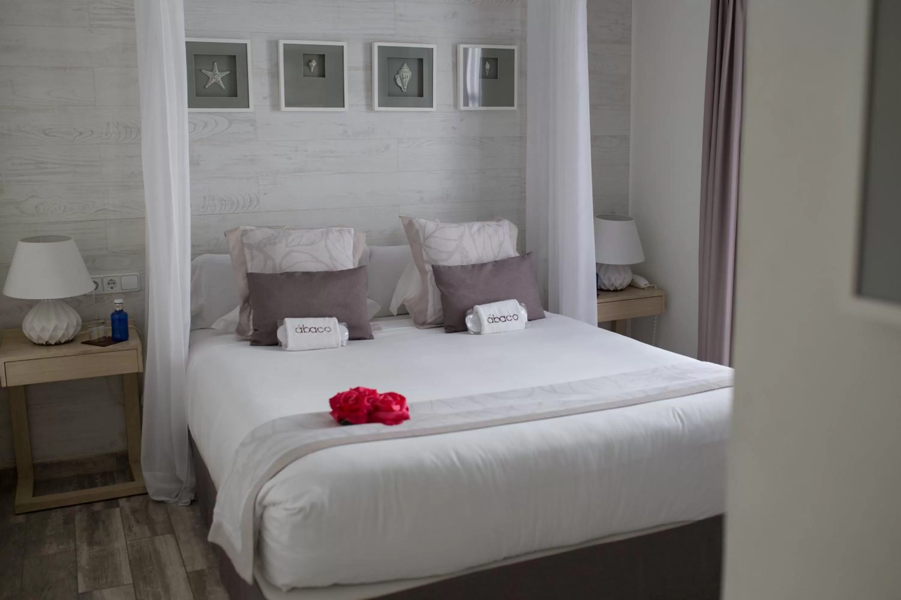 Bed in Hotel Abaco Altea