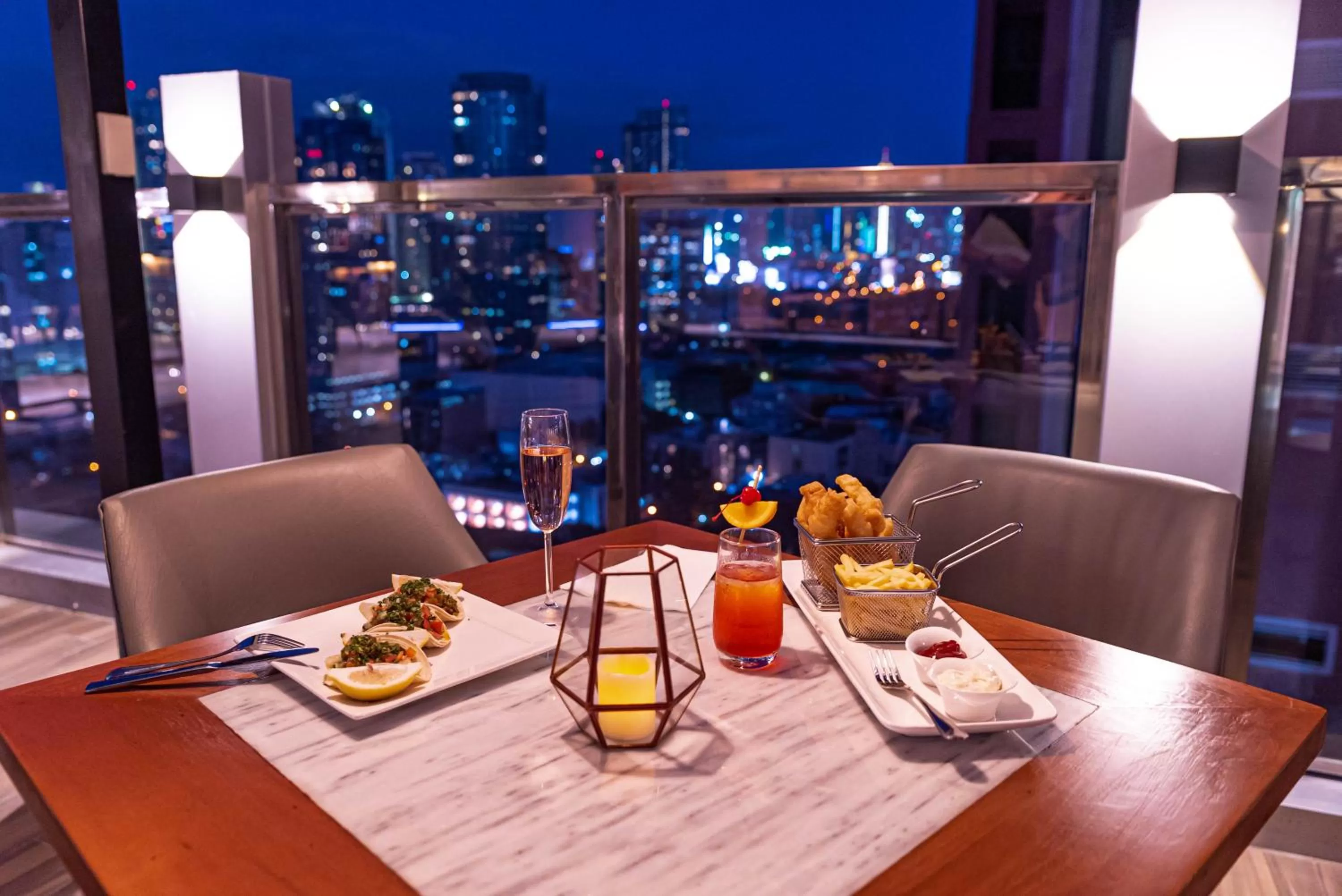 Restaurant/places to eat in Coro Hotel