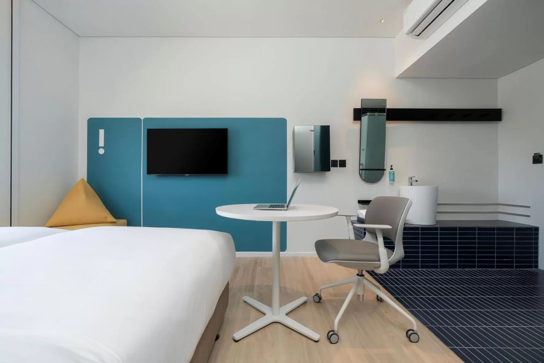 Bed in GO Hotel Bowin at Robinson Lifestyle Bowin