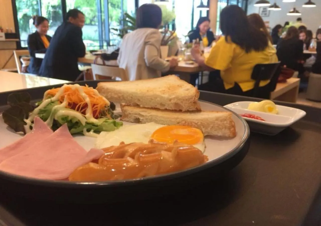 Food close-up in The Journey Hotel Laksi