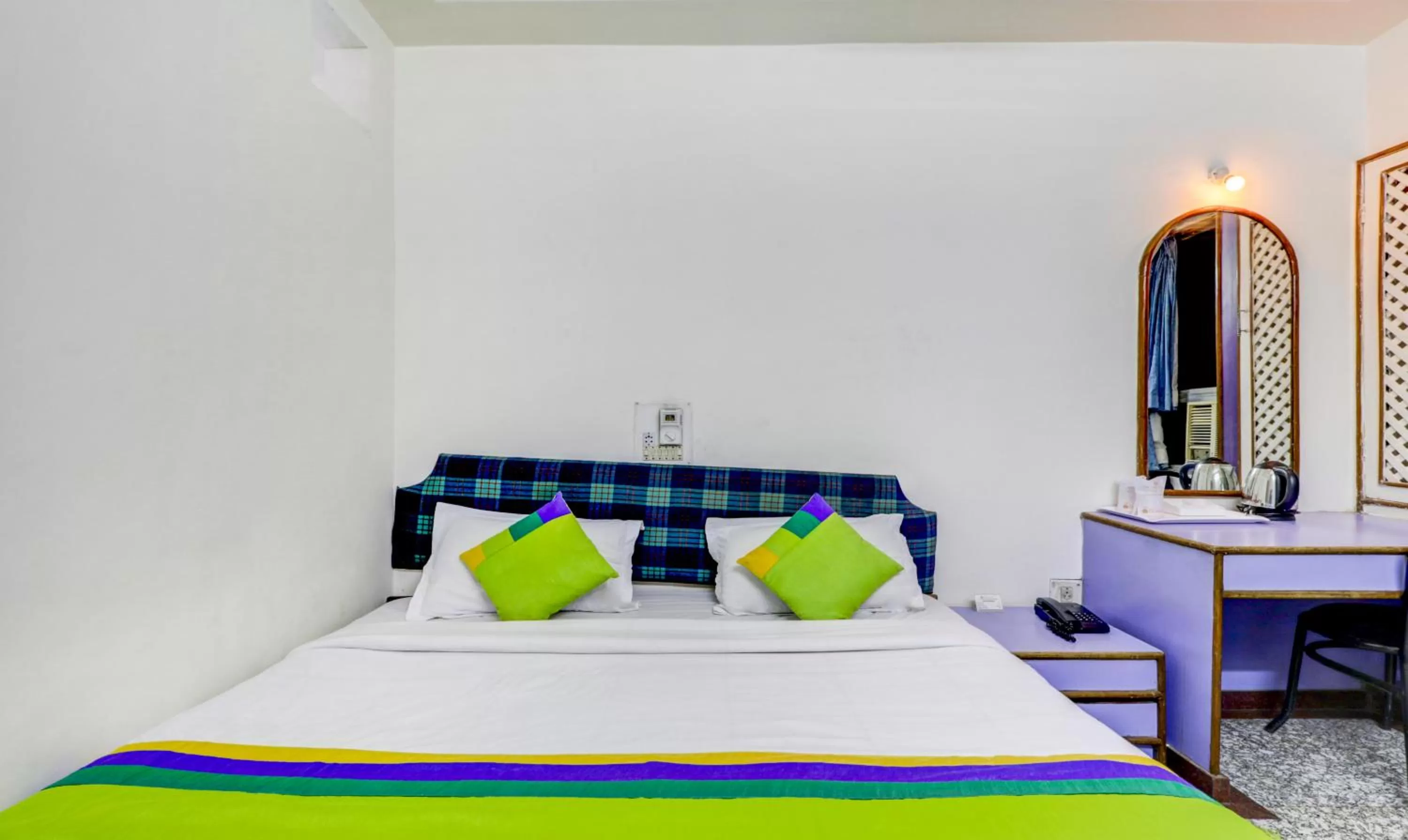 Bed in Treebo Trend Orange City