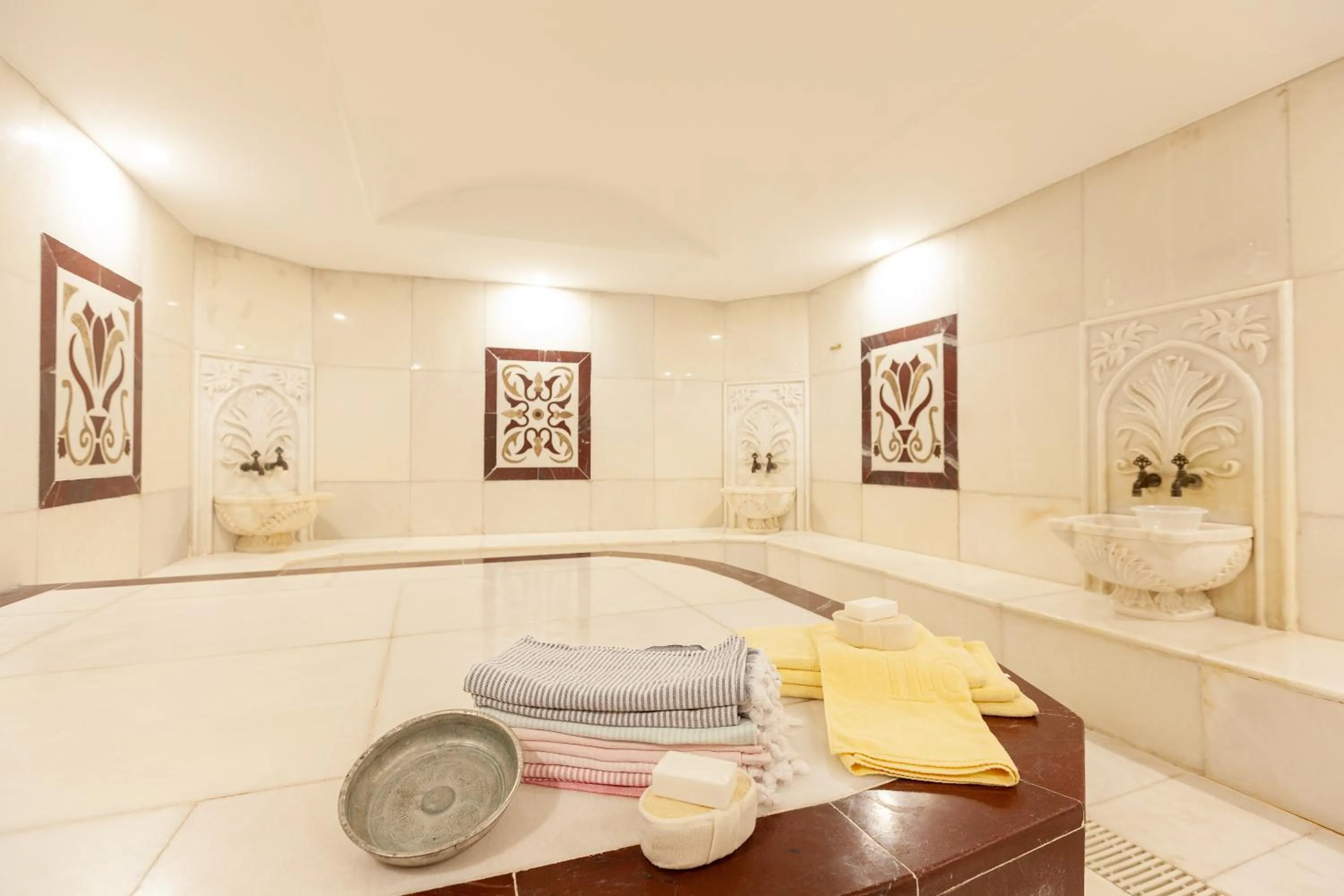 Squash in Ilci Residence Hotel