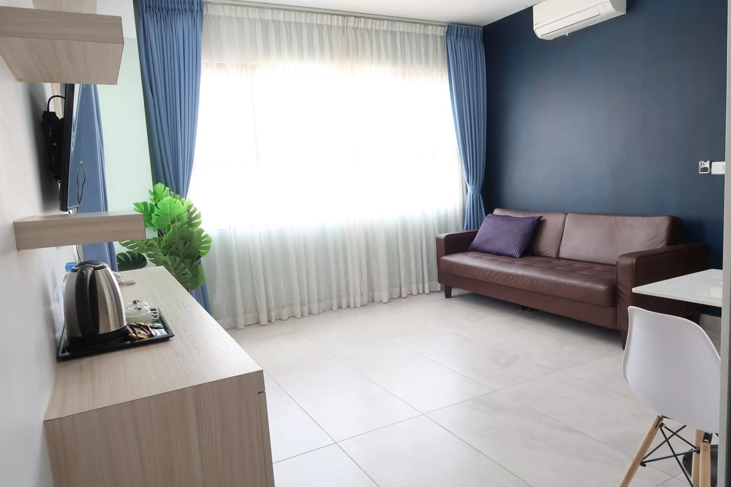 Living room in Residence 110 (Hotel and Apartments)