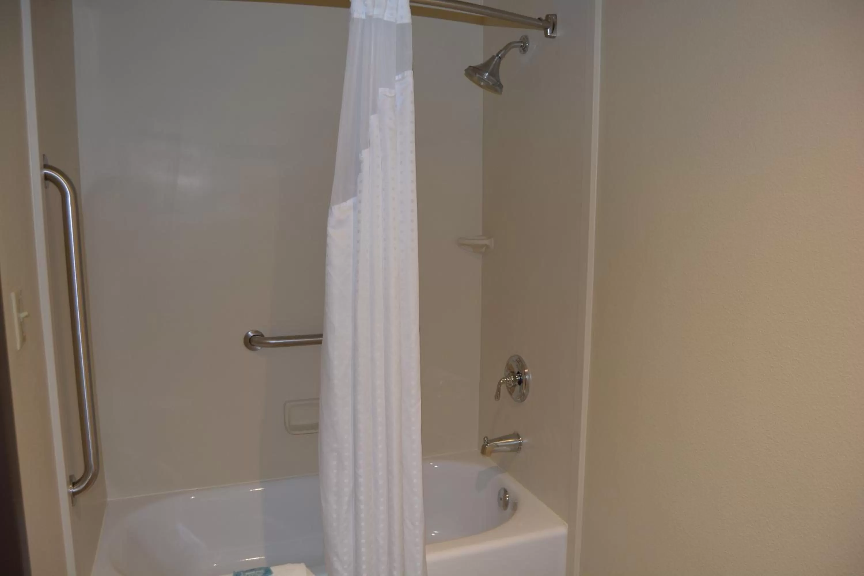 Bathroom in Springdale Zion Inn