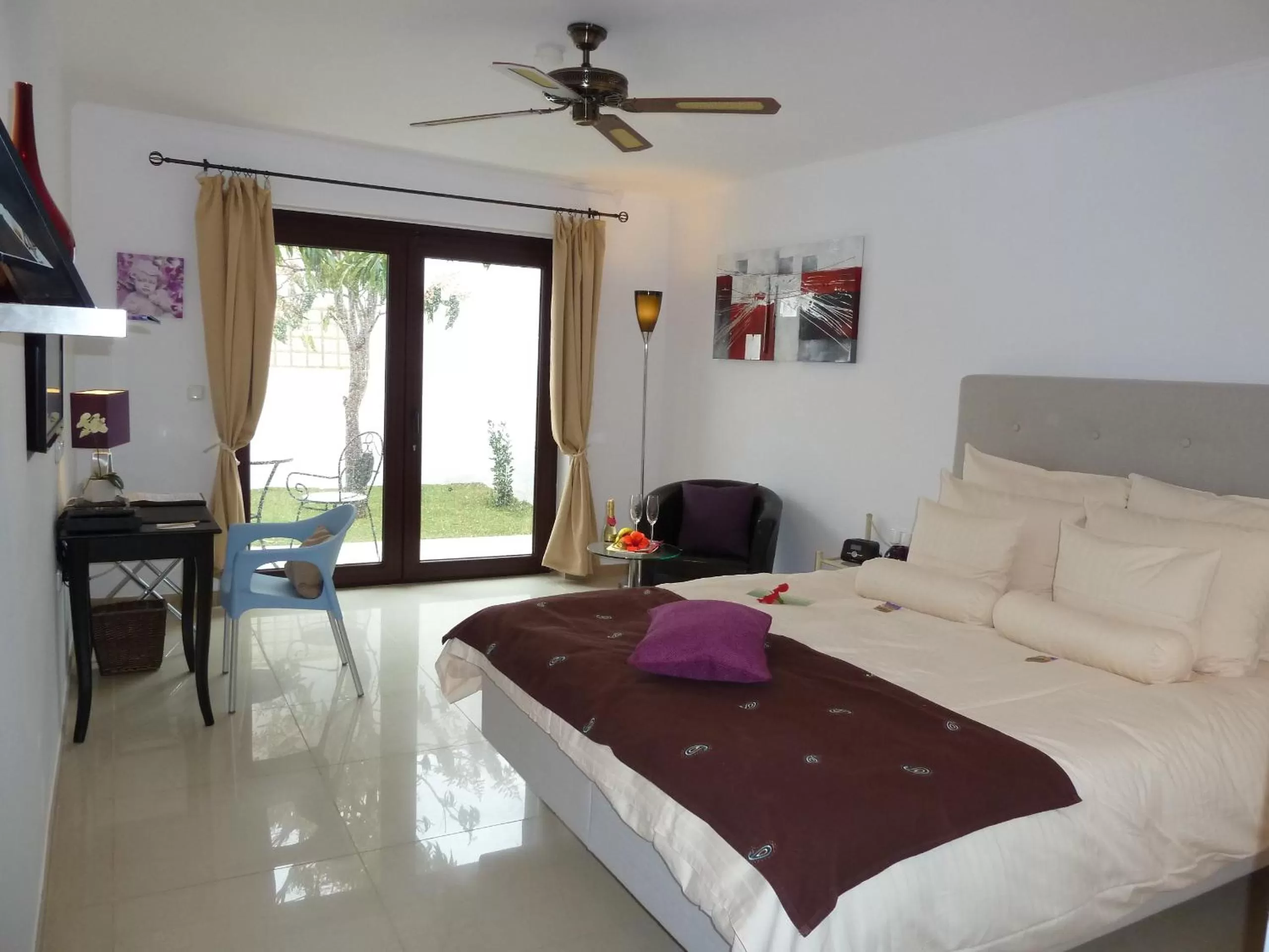 Photo of the whole room, Bed in Birdcage Gay Men Resort and Lifestyle Hotel