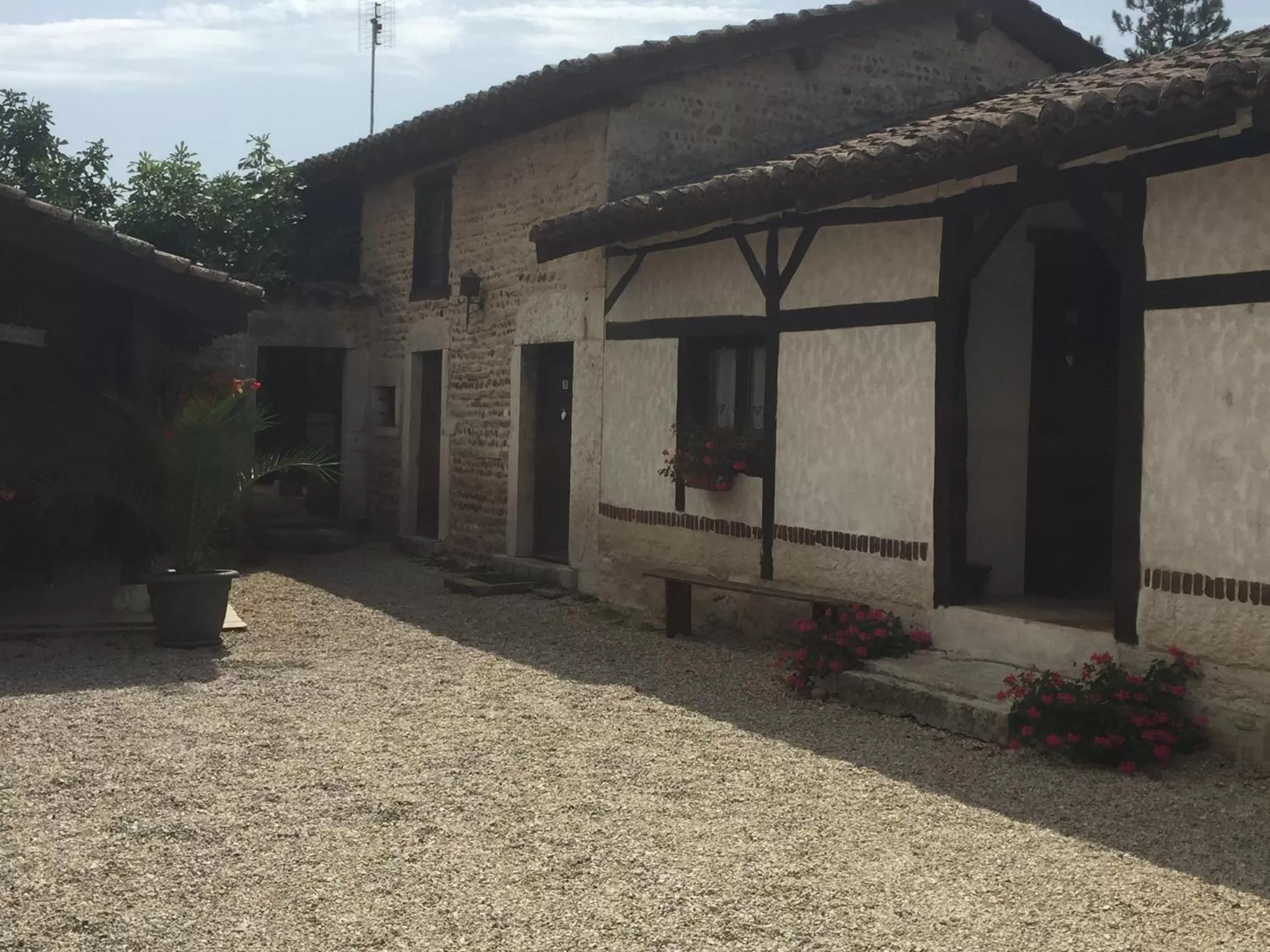 Property Building in Le Moulin de Champagne
