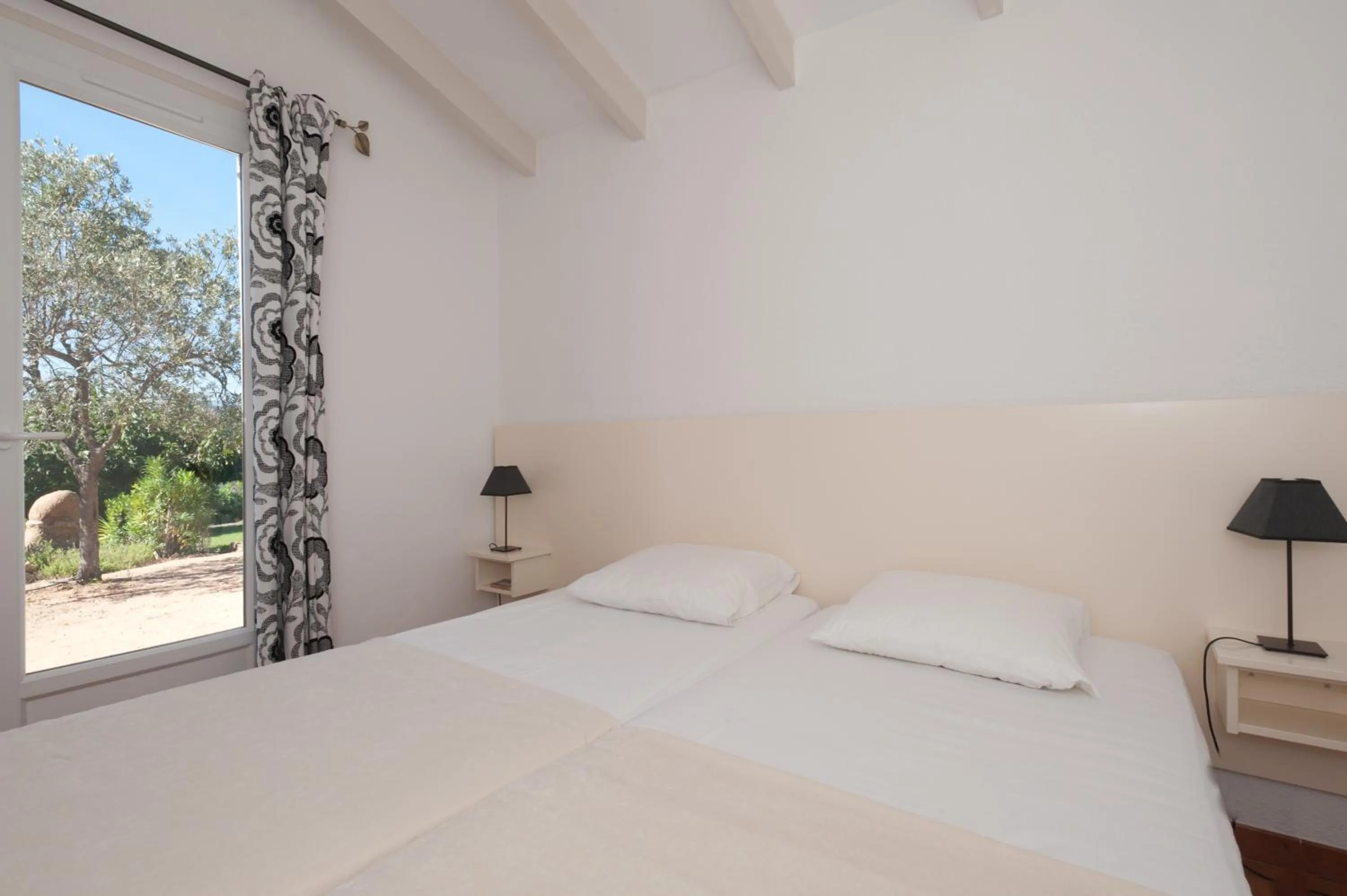 Photo of the whole room, Bed in Résidence Marina Di Santa Giulia