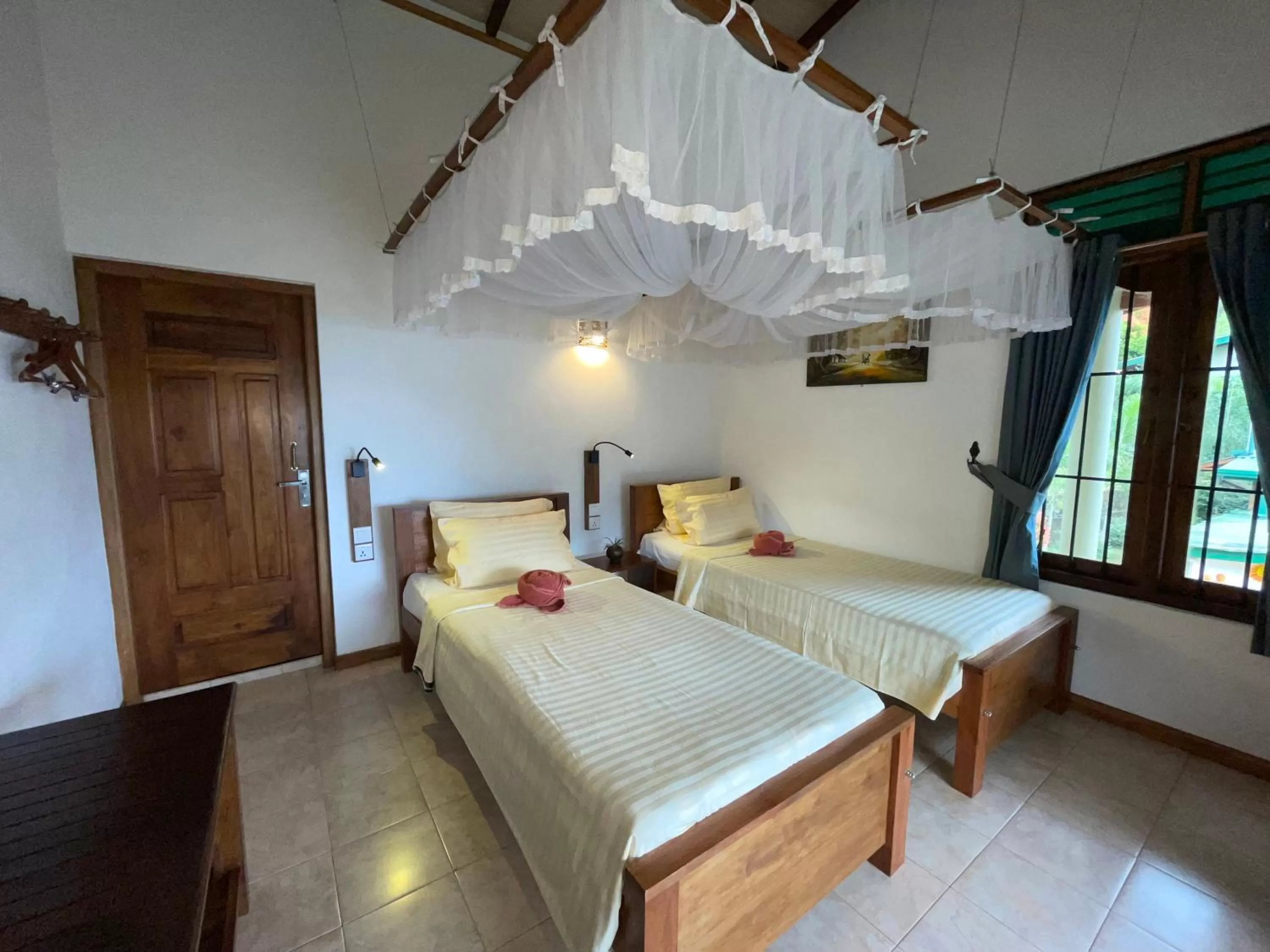 Bathroom, Bed in Zion View Ella Green Retreat