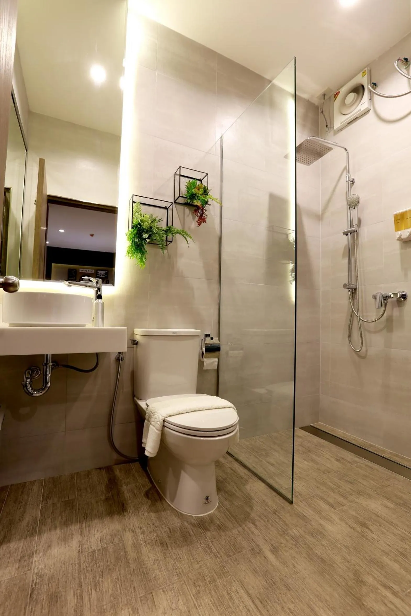 Shower in The Printing House Poshtel