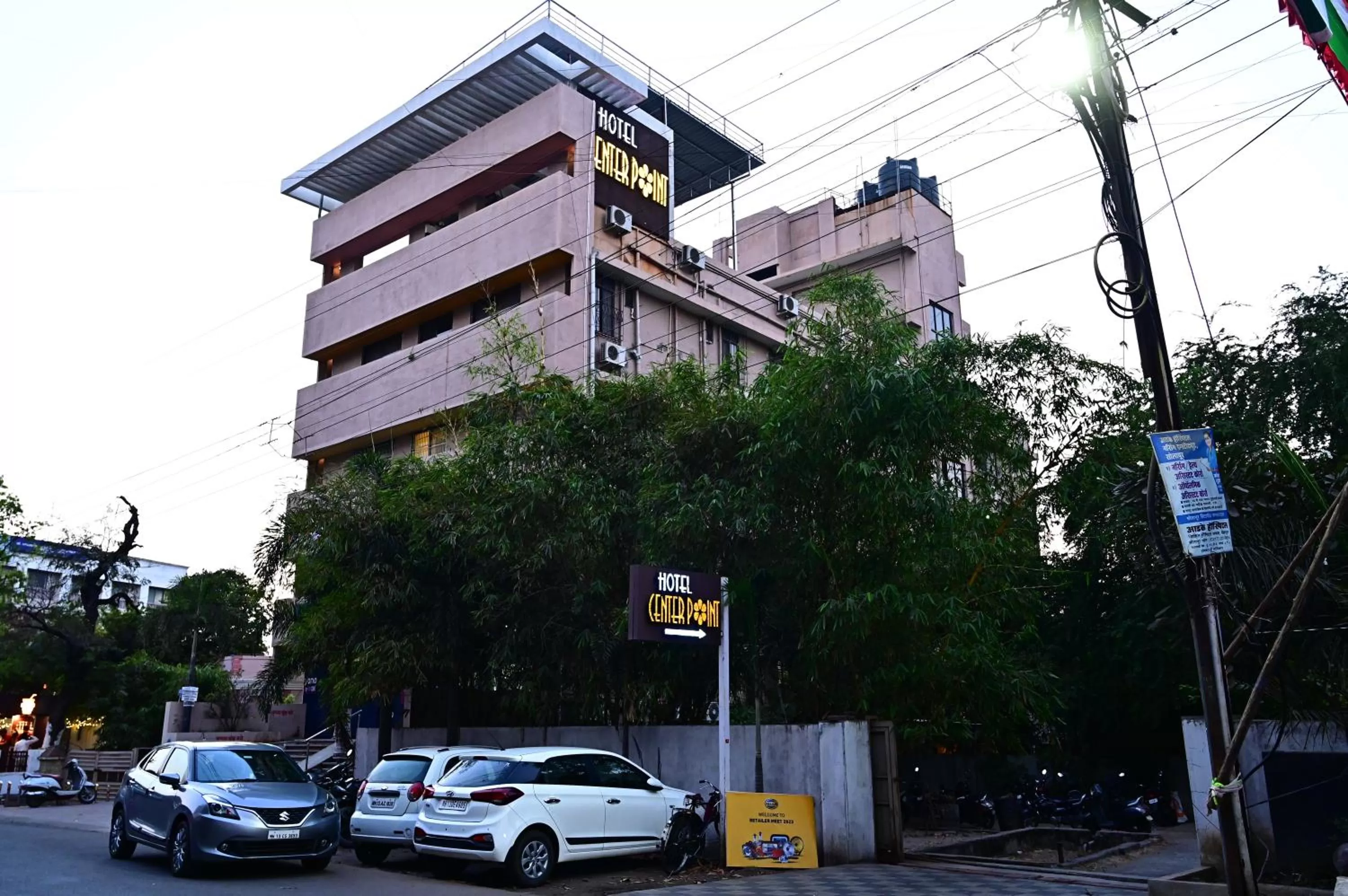 Property building in HOTEL CENTER POINT