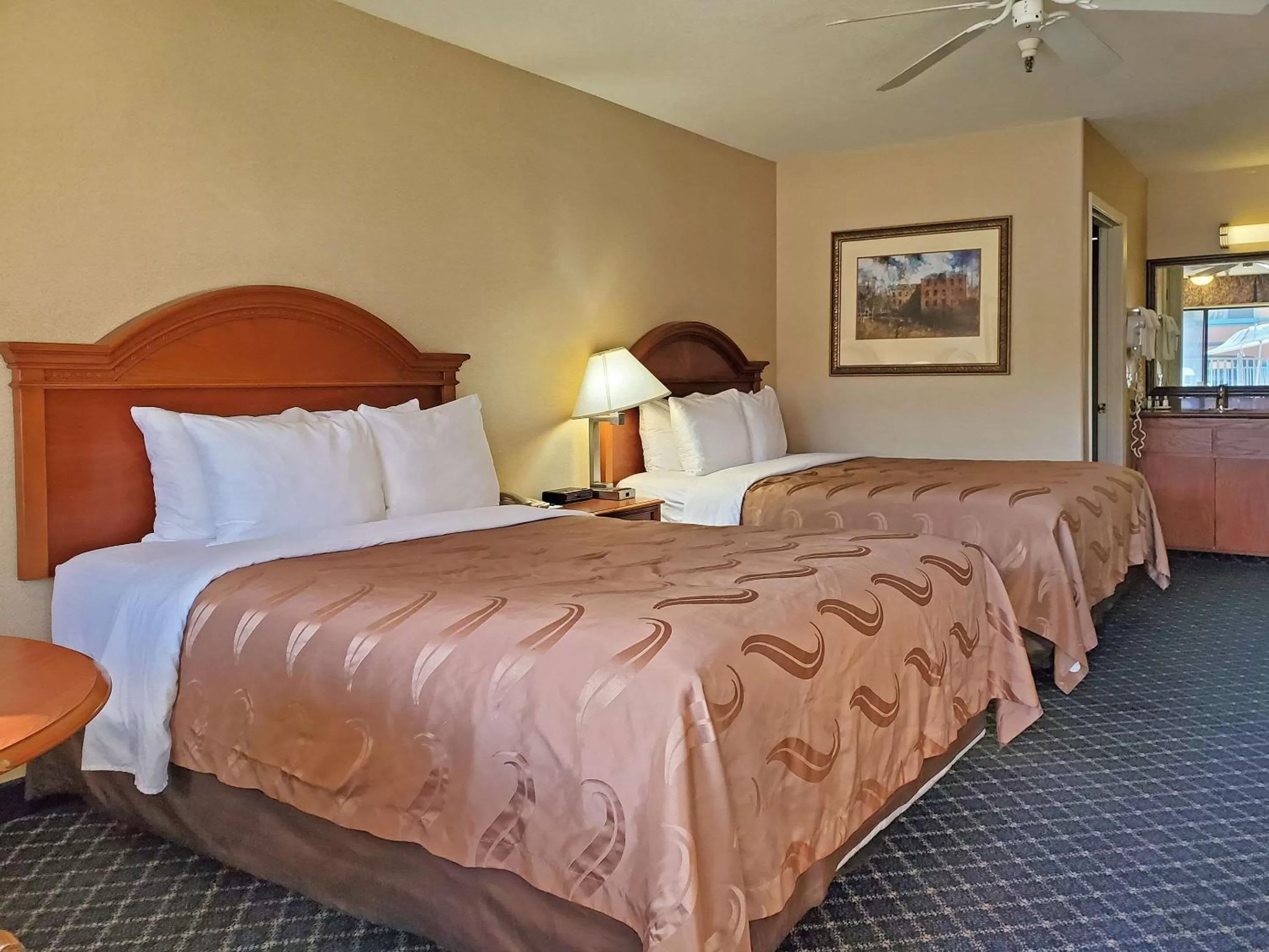 Standard 2 Queens Non Smoking in Spark By Hilton Santa Nella