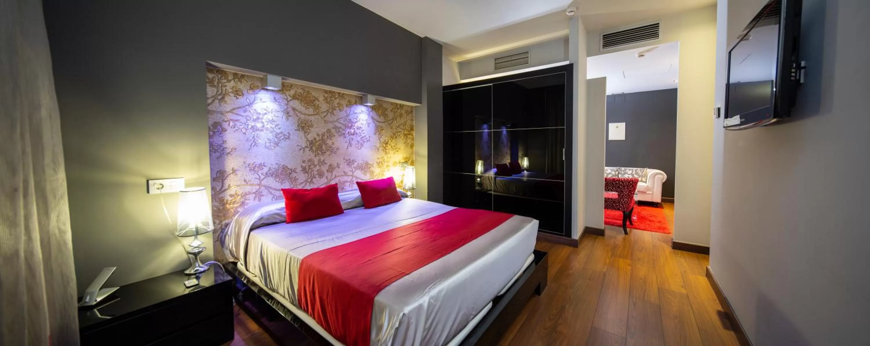 Bed in Silken Axis Vigo