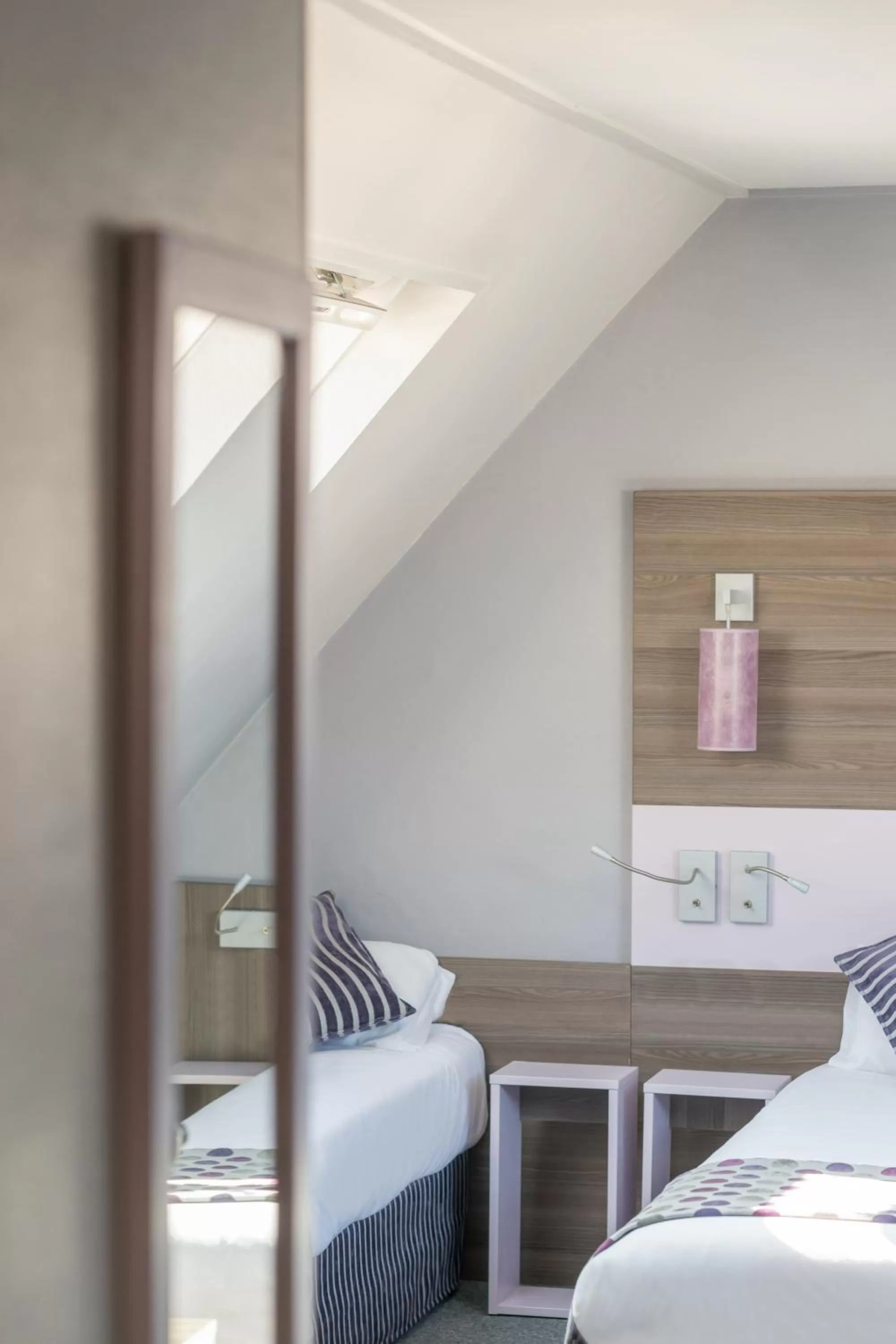 Triple Room in Comfort Hotel Nation Père Lachaise