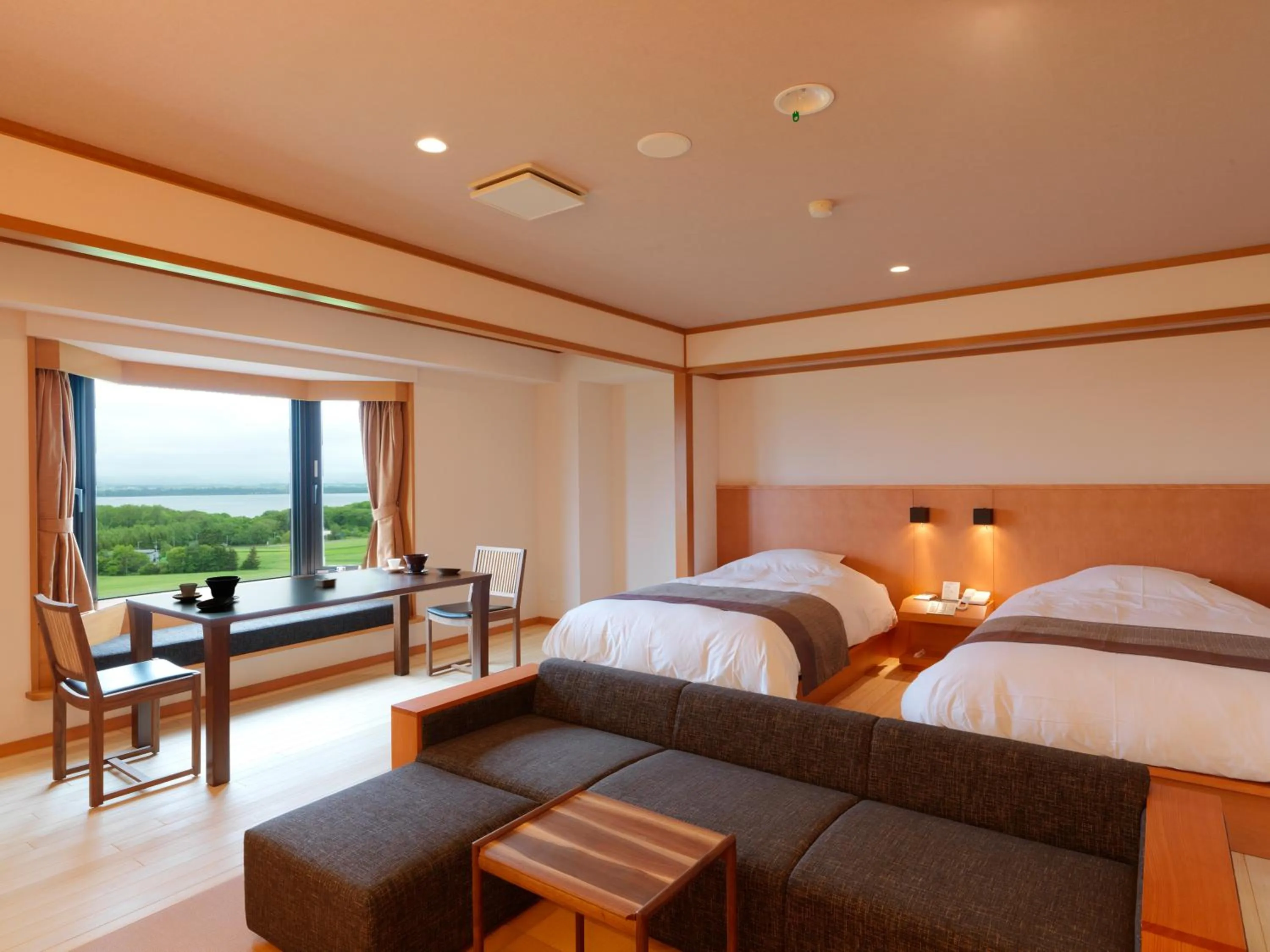 Photo of the whole room, Bed in Hokuten no Oka Abashiriko Tsuruga Resort