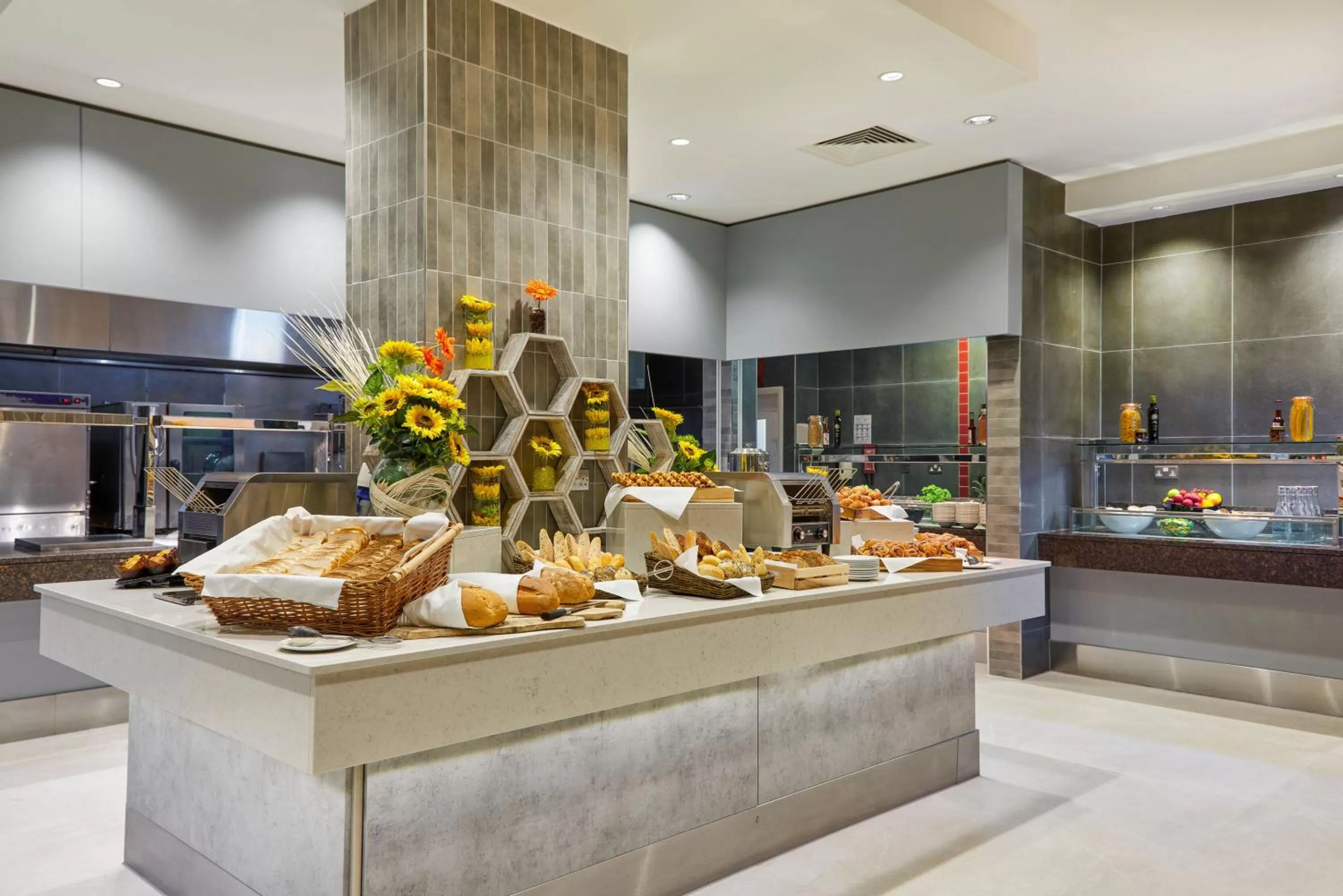 Restaurant/places to eat in Crowne Plaza Dublin Blanchardstown by IHG