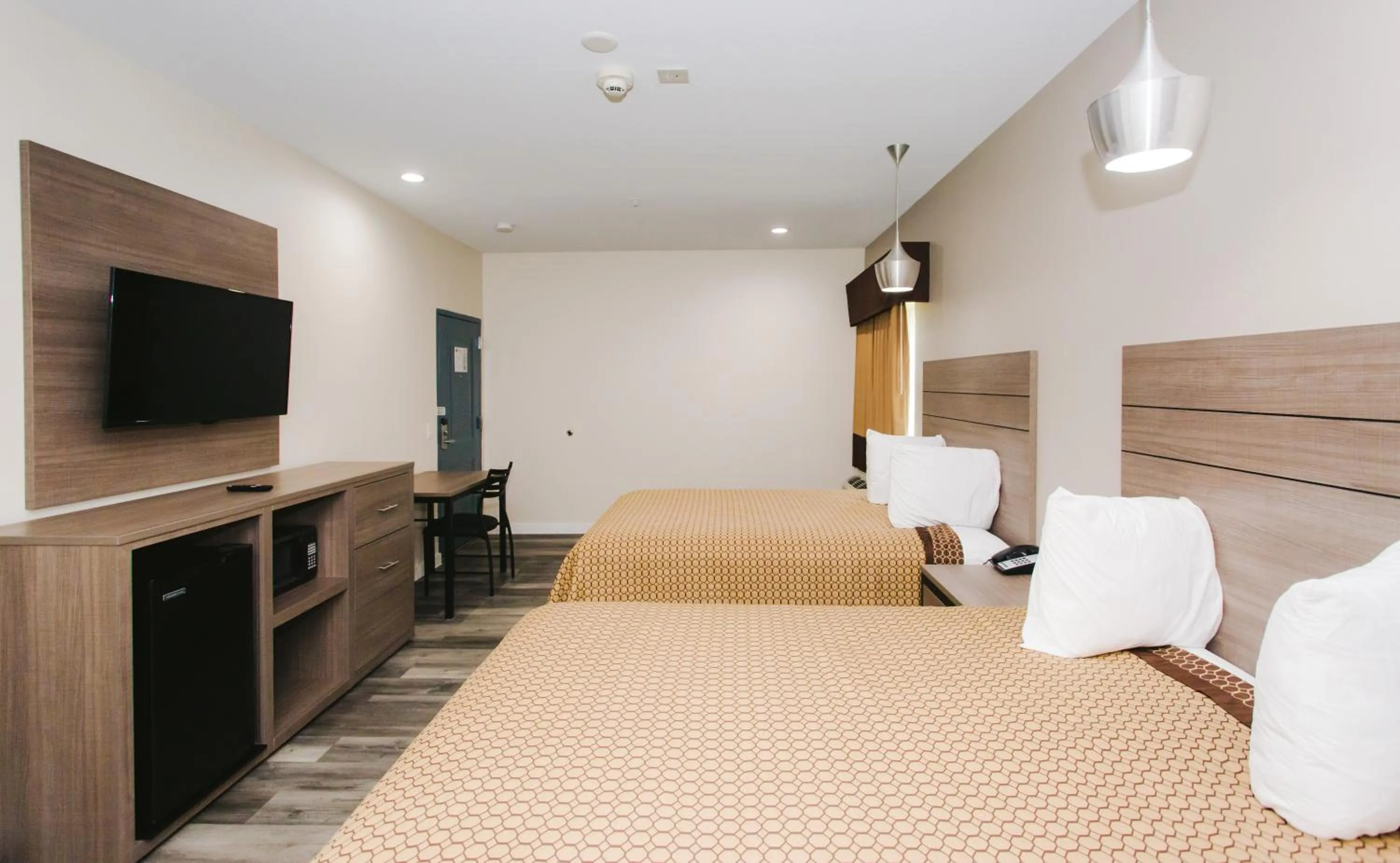 Bed in Palace Inn- Louetta