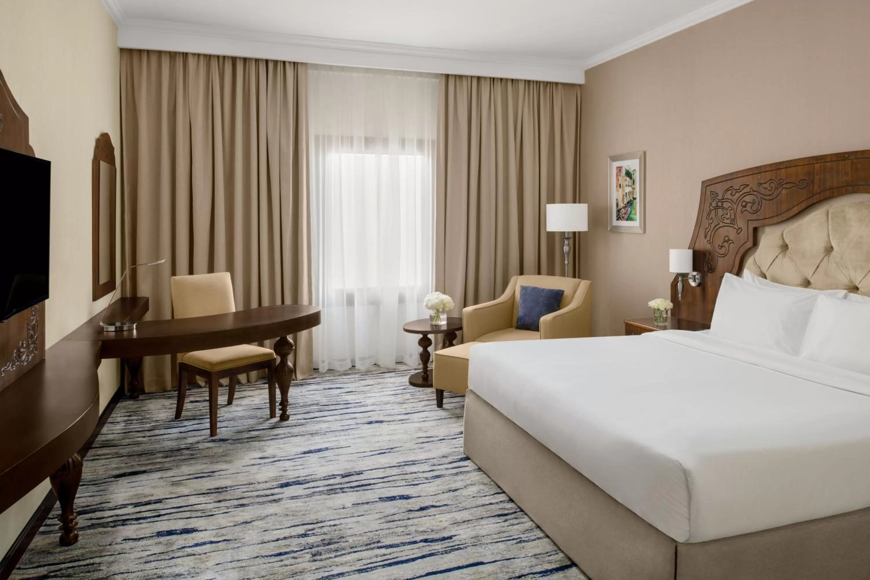 Photo of the whole room, Bed in Crowne Plaza Riyadh Al Waha by IHG