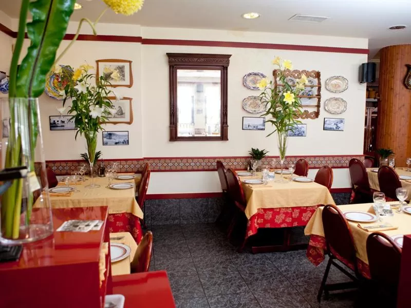 Restaurant/Places to Eat in Hotel Costa