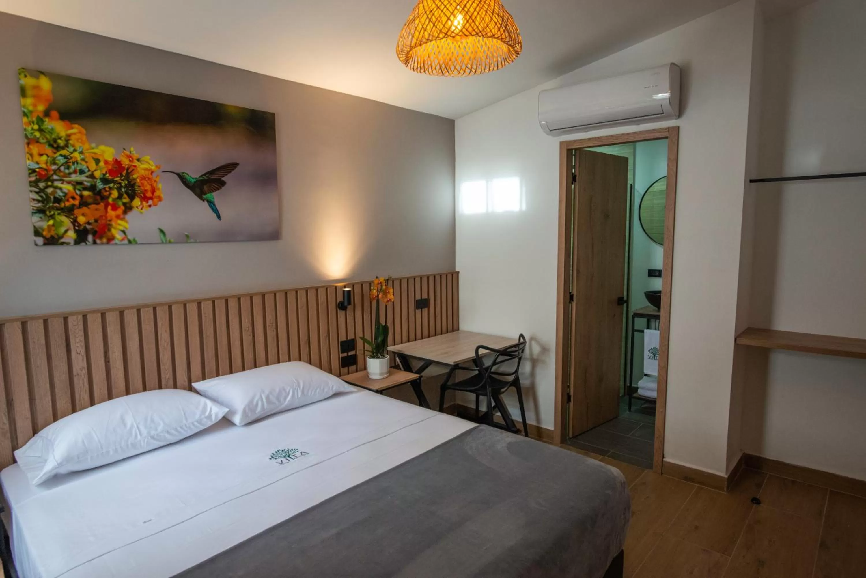 Bedroom, Bed in Vita Hotel Boutique - Aire Acondicionado & Desayuno