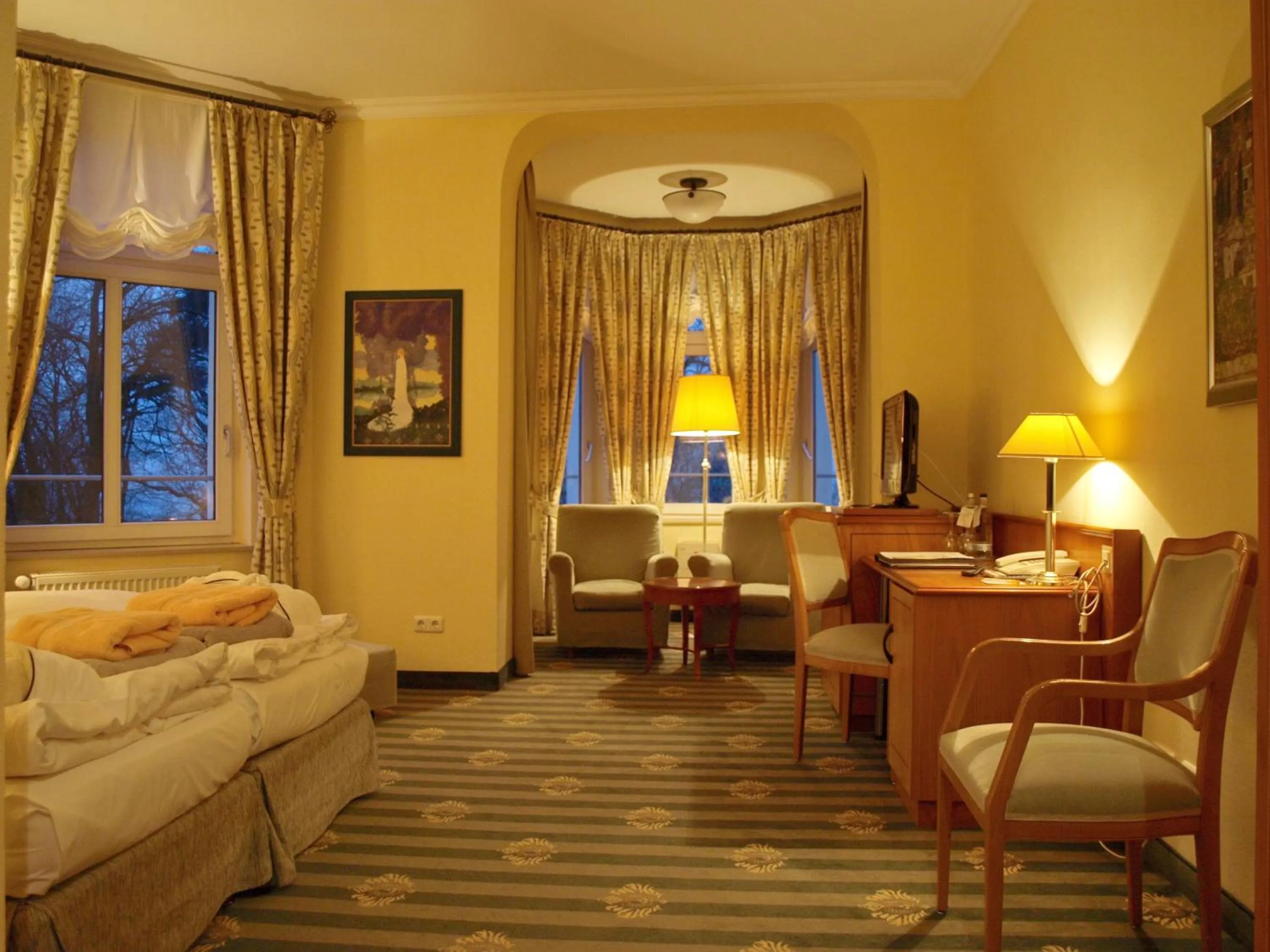 Photo of the whole room, Bed in Ringhotel Strandblick