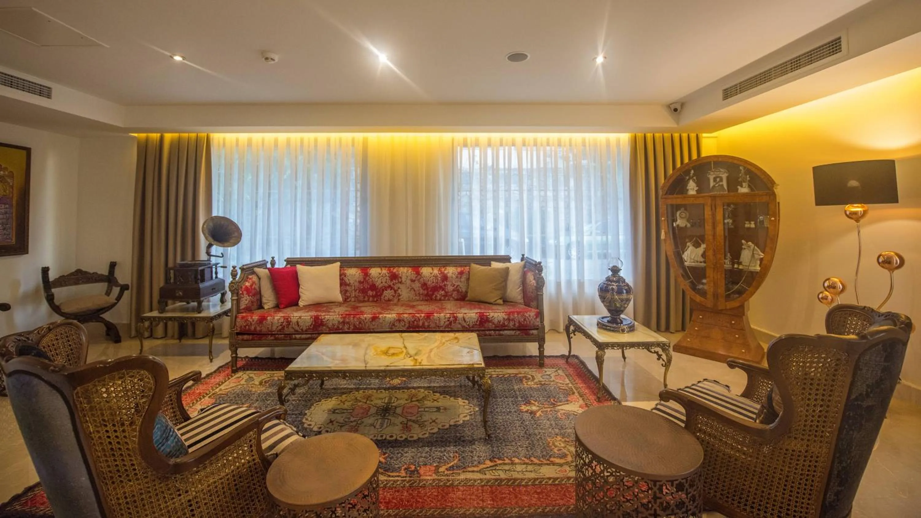 Lobby or reception in Casa Margot Hotel - Adults Only