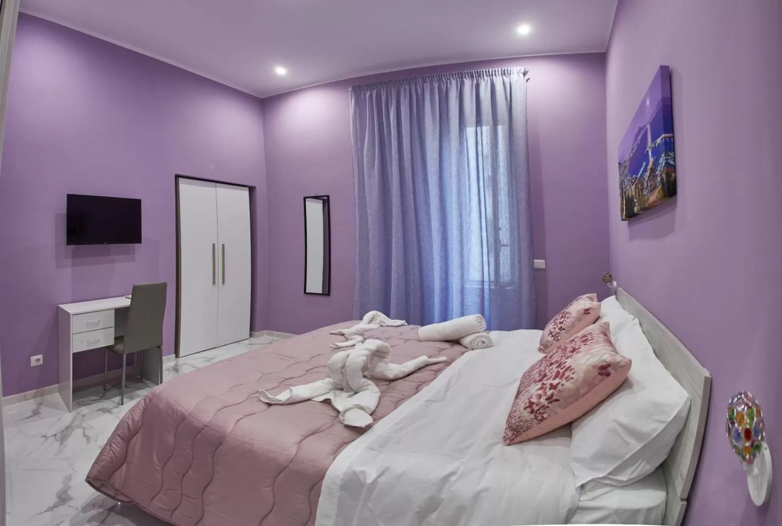 Bed in B&B Dint 'o core e Napule