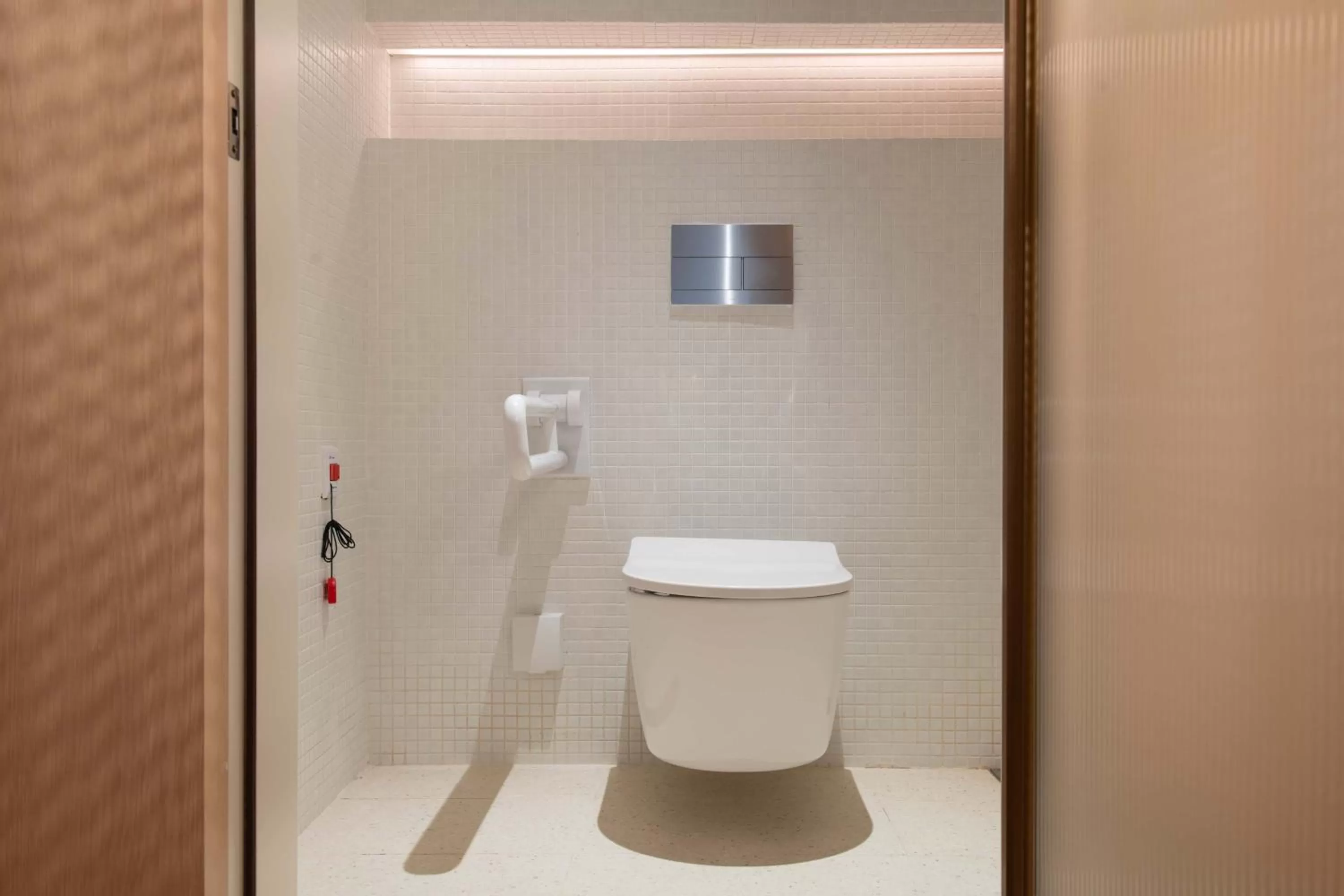 Toilet in The Taikang Sanya, a Tribute Portfolio Resort