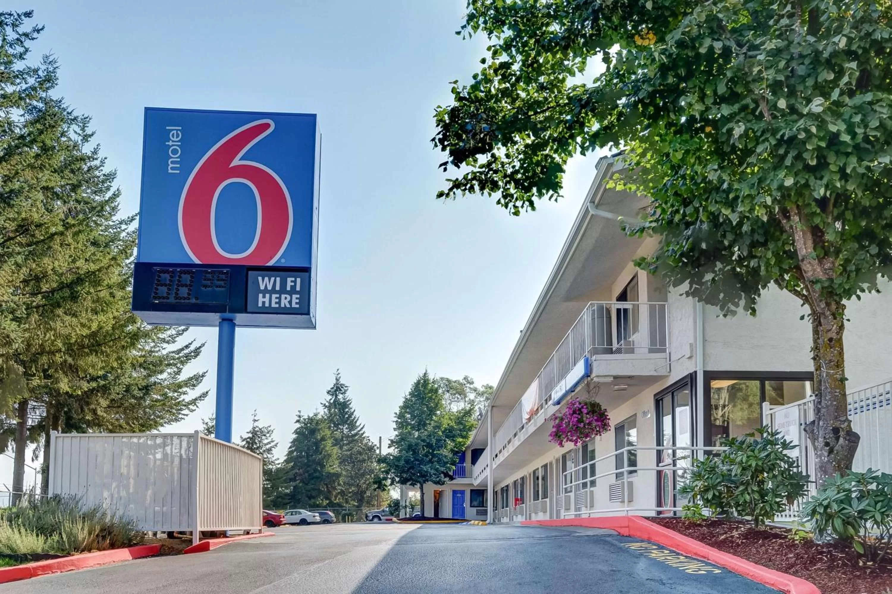 Property building in Motel 6-Eugene, OR - South Springfield