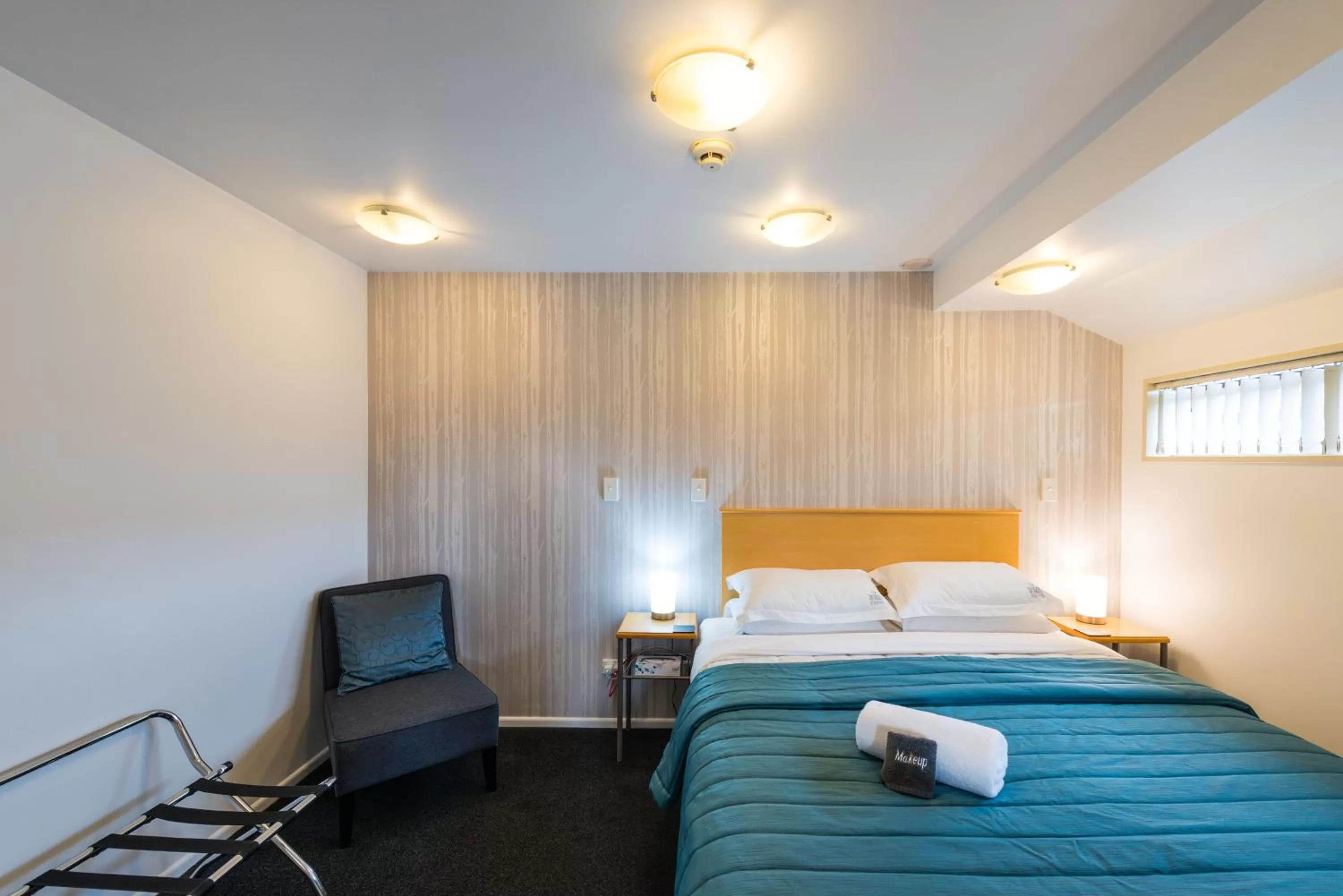 Bed in Roma On Riccarton Motel