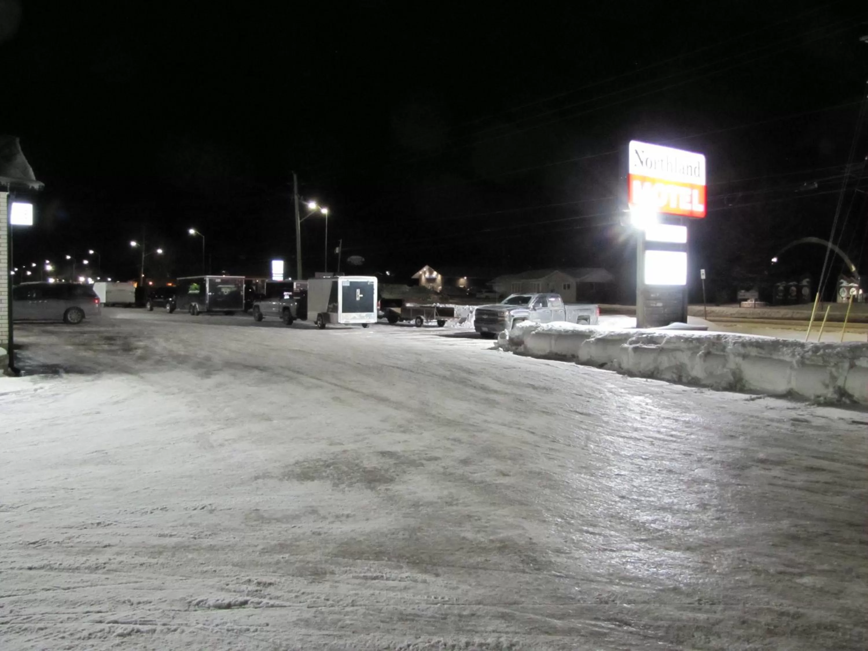 Winter in Northland Motel