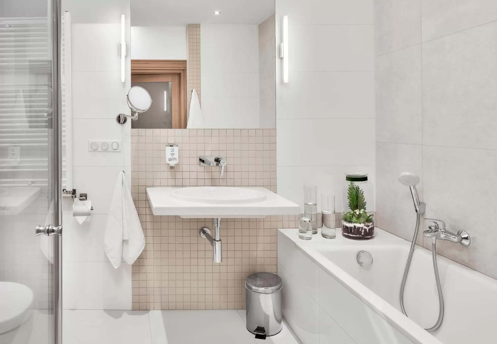 Bathroom in Columna Medica